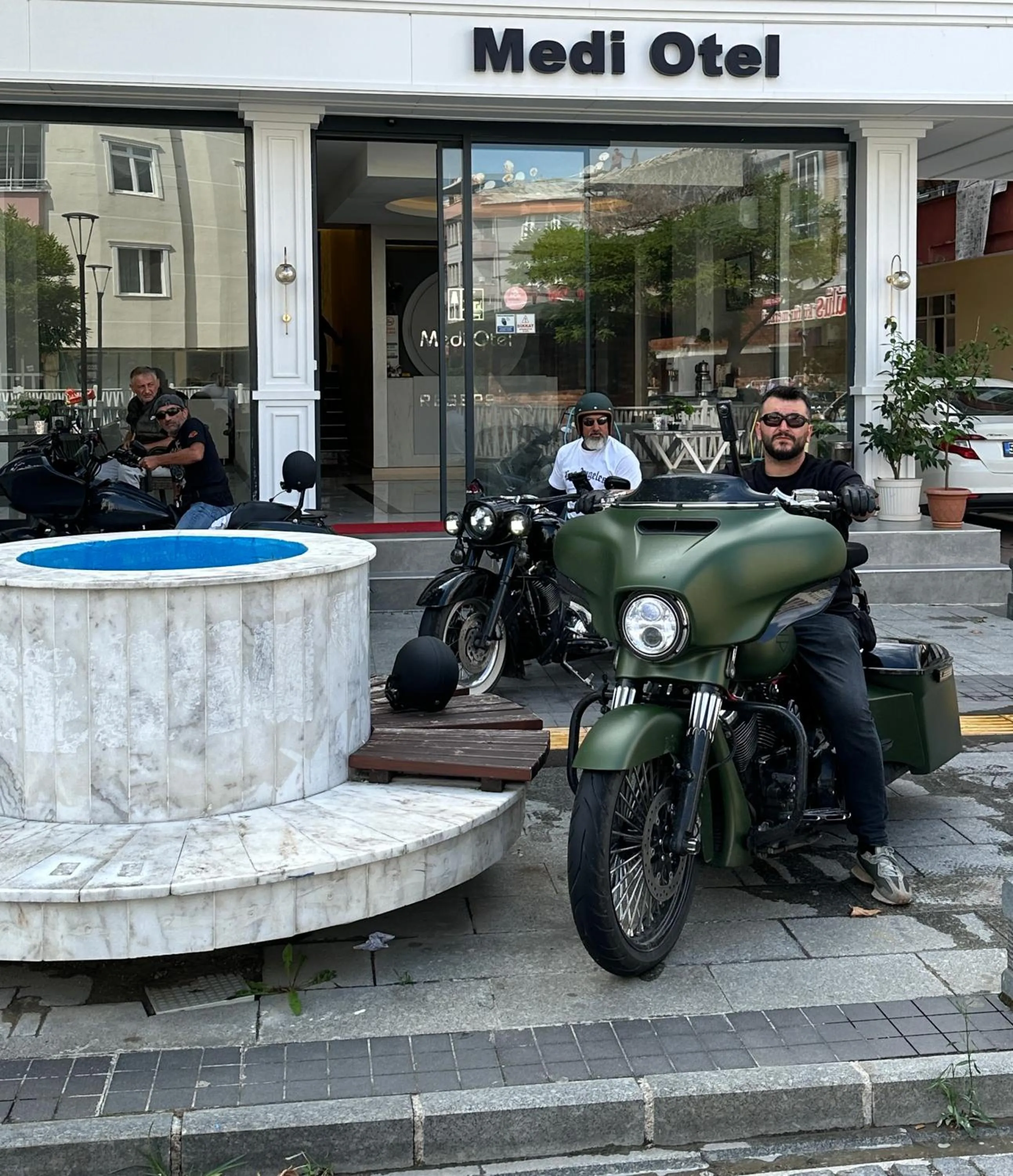 Property building in Medi Otel