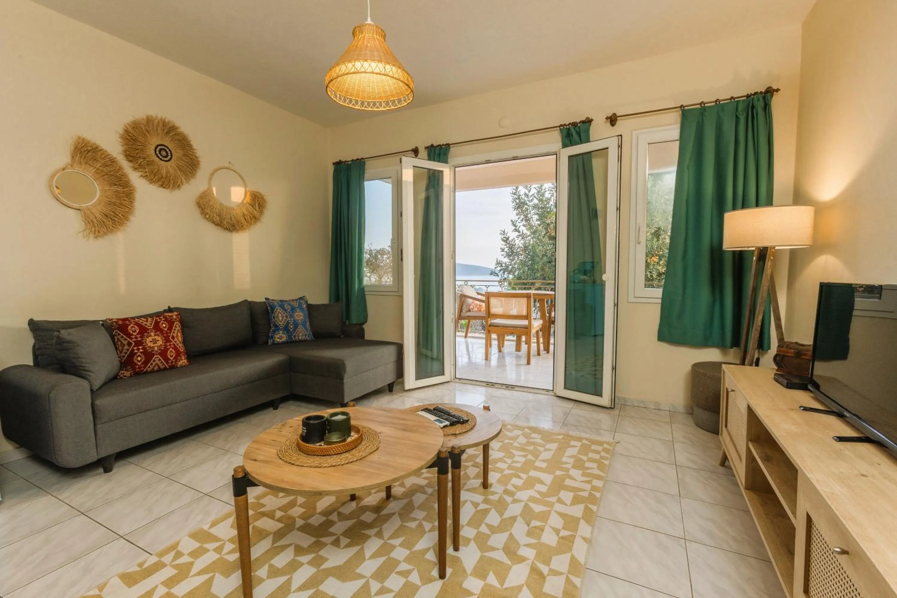 Communal lounge/ TV room in The Aegean Gate Hotel