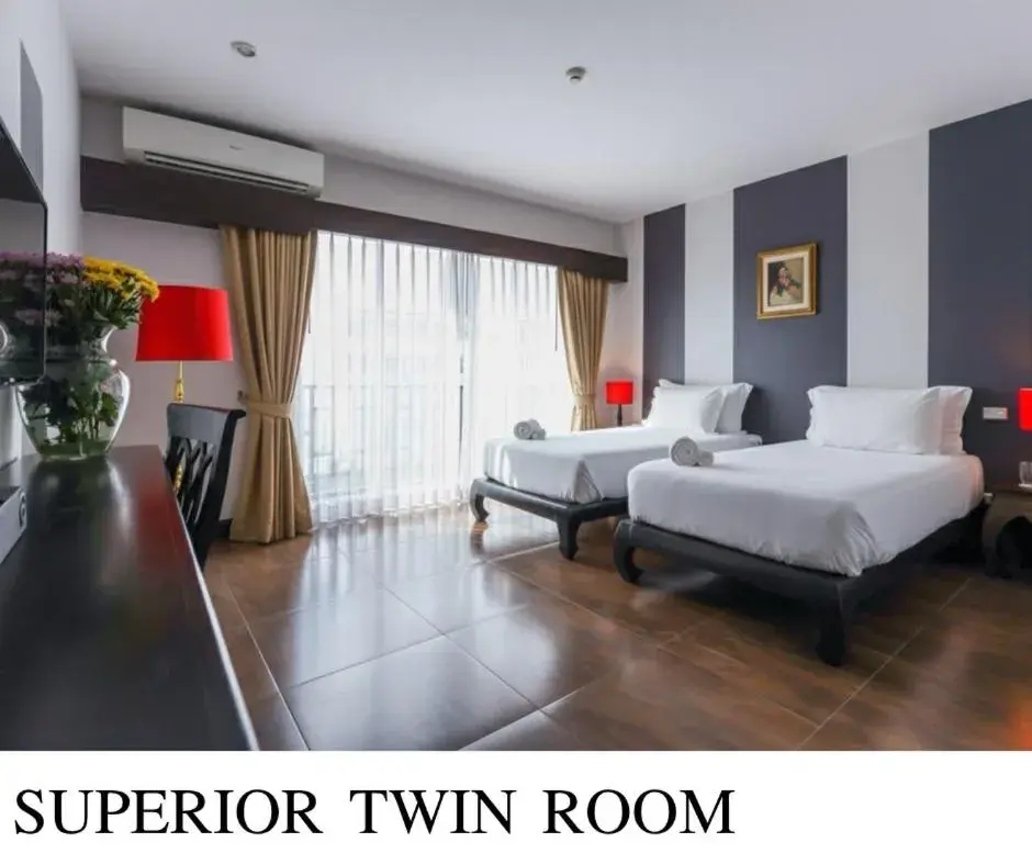 Superior Twin Room in The Bridge Residence Hotel Superior Twin Room in The Bridge Residence Hotel