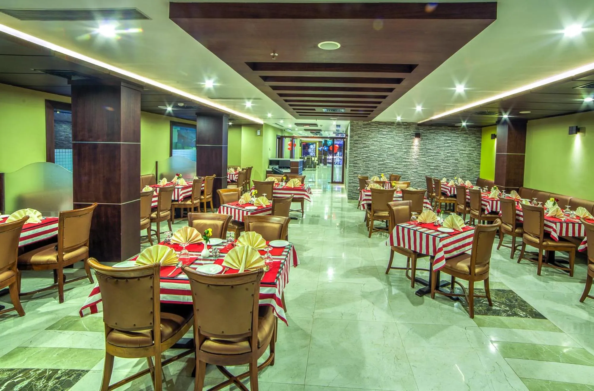 Restaurant/places to eat in Chirag Inn
