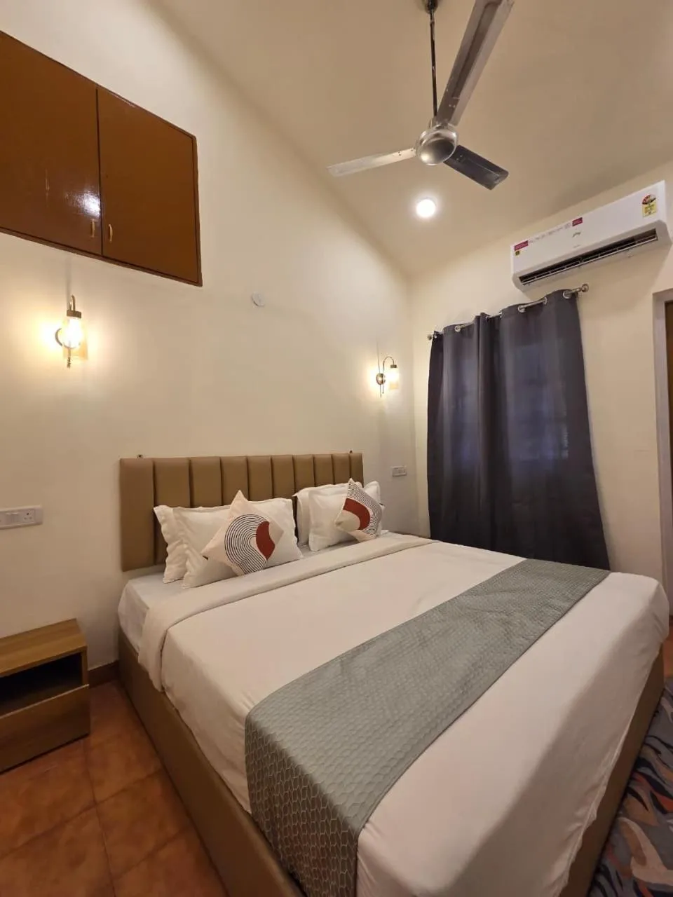 Bed in Perfectstayz Premium Goa Continental Baga