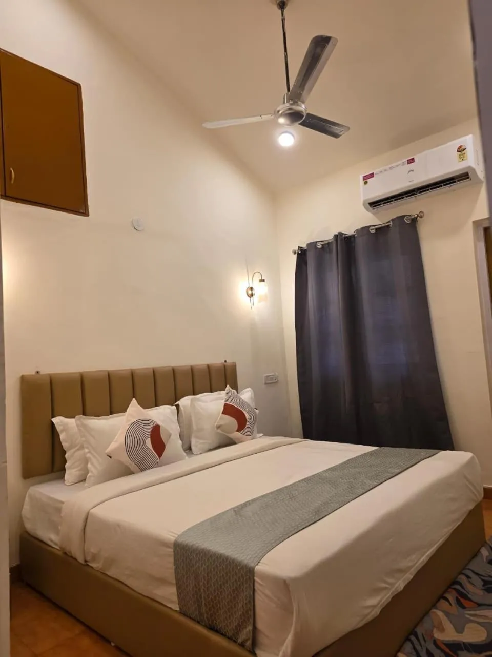 Bed in Perfectstayz Premium Goa Continental Baga