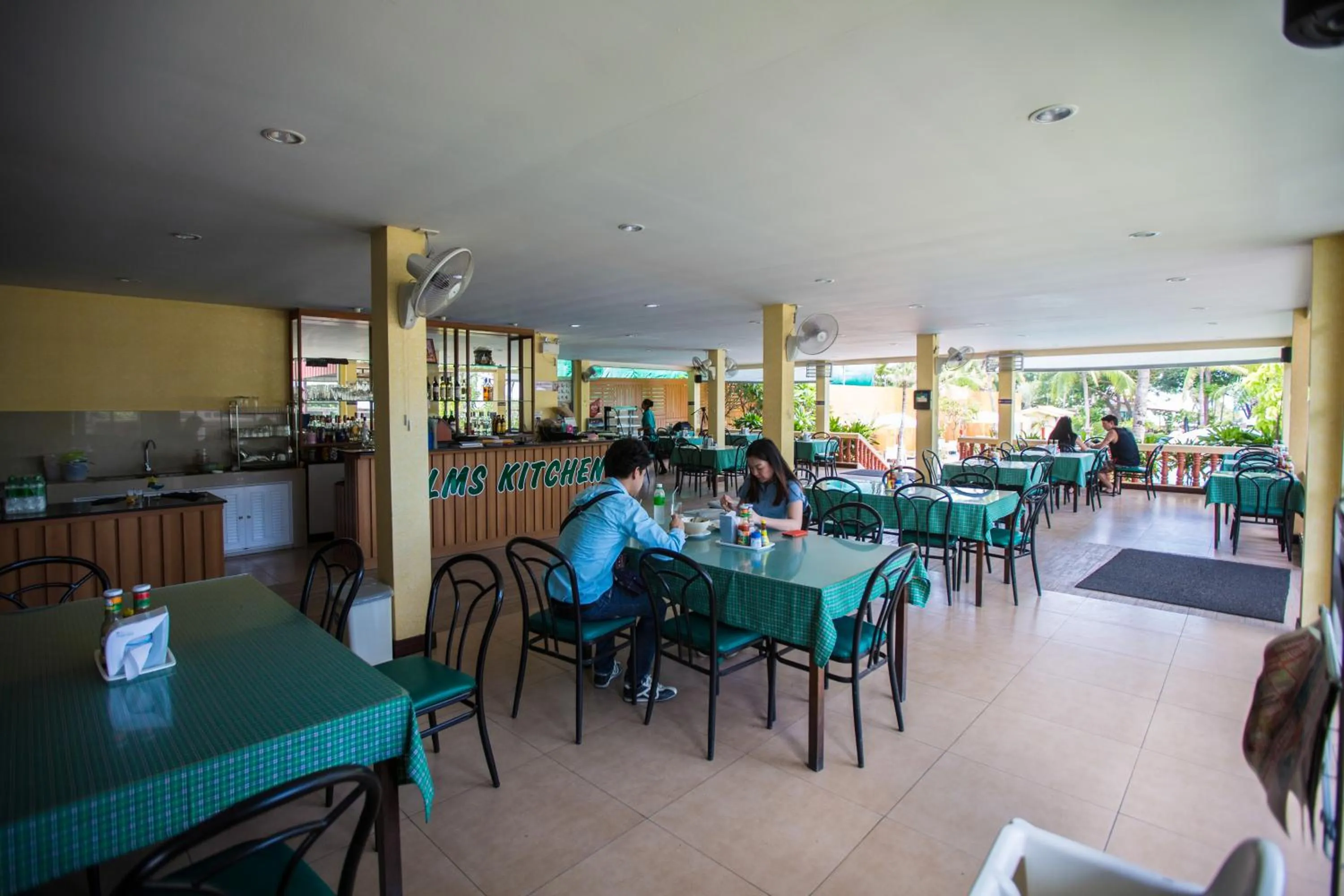 Restaurant/places to eat in Twin Palms Resort Pattaya, SHA Extra Plus Certified