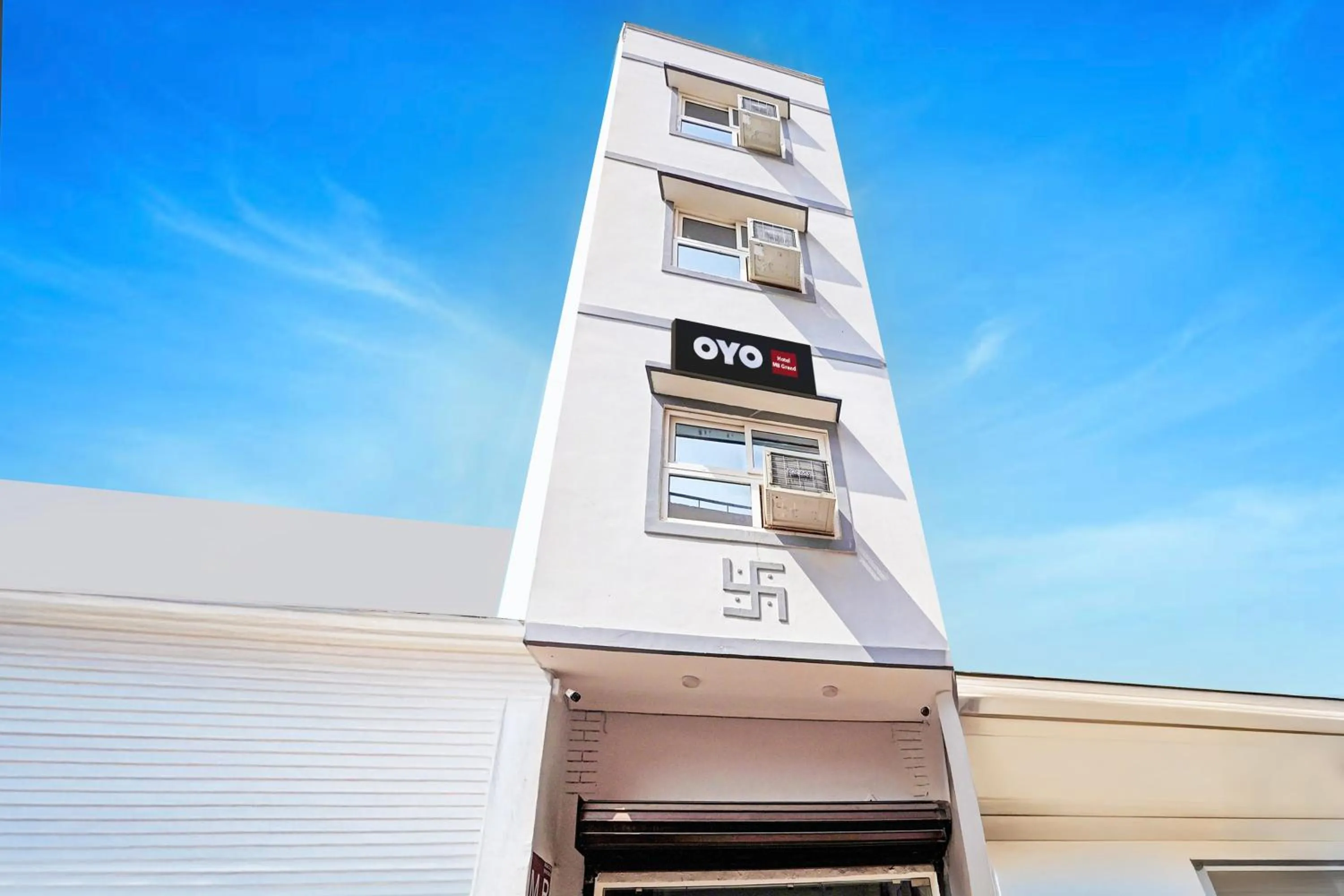 Facade/entrance in Hotel O MB Grand