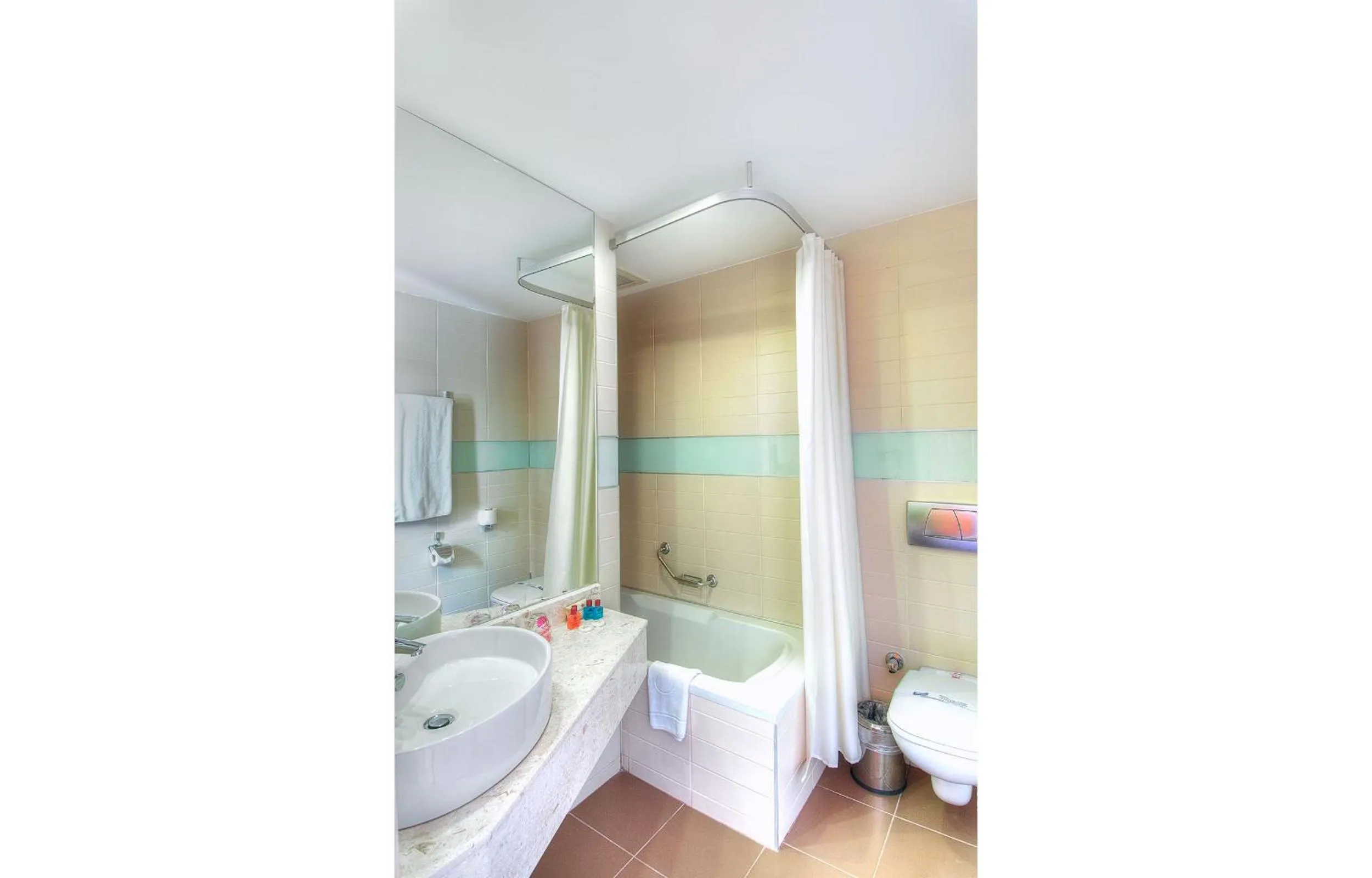 Shower, Bed in Golden Lotus Hotel