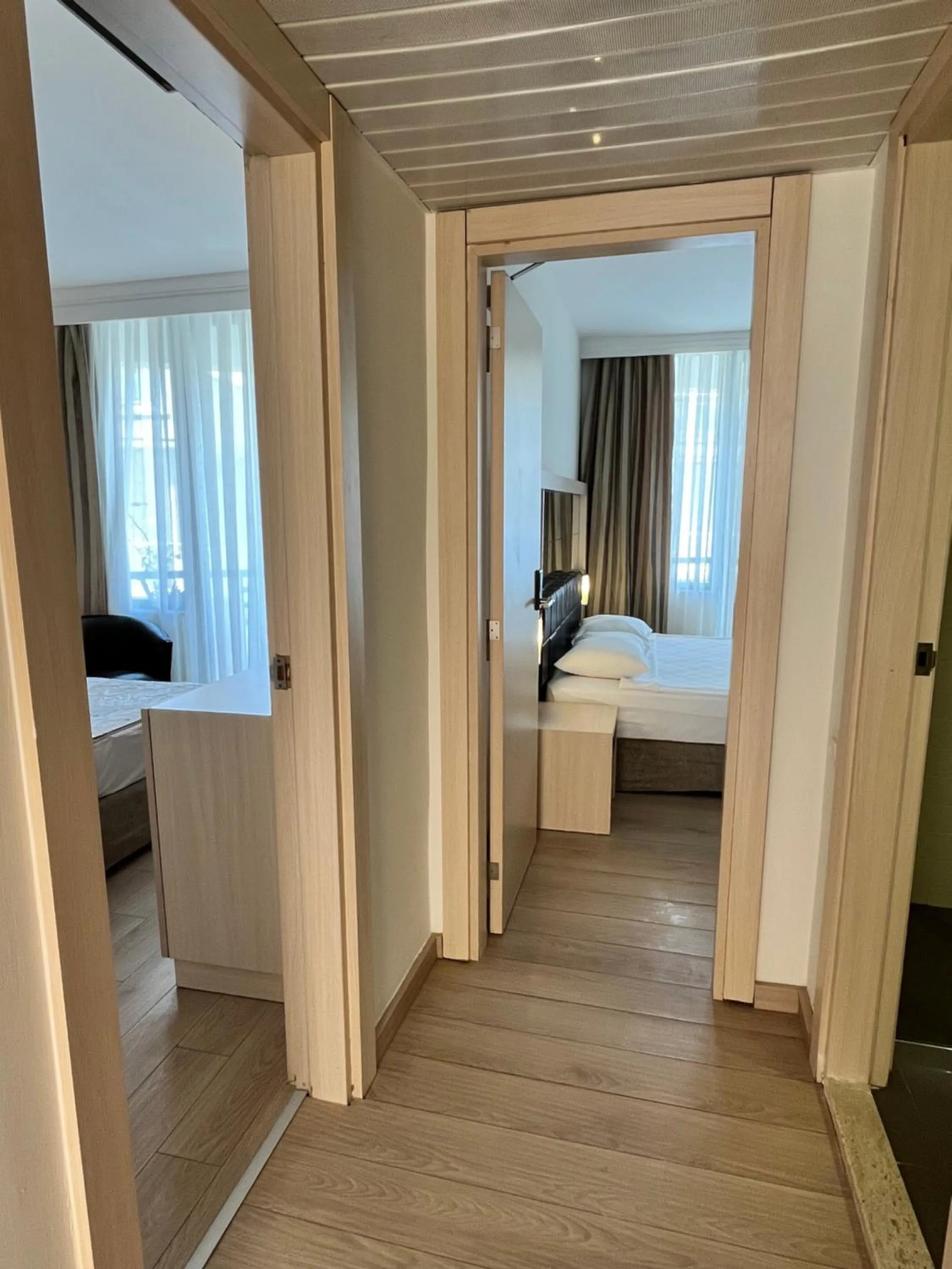 Bedroom, Bed in Golden Lotus Hotel