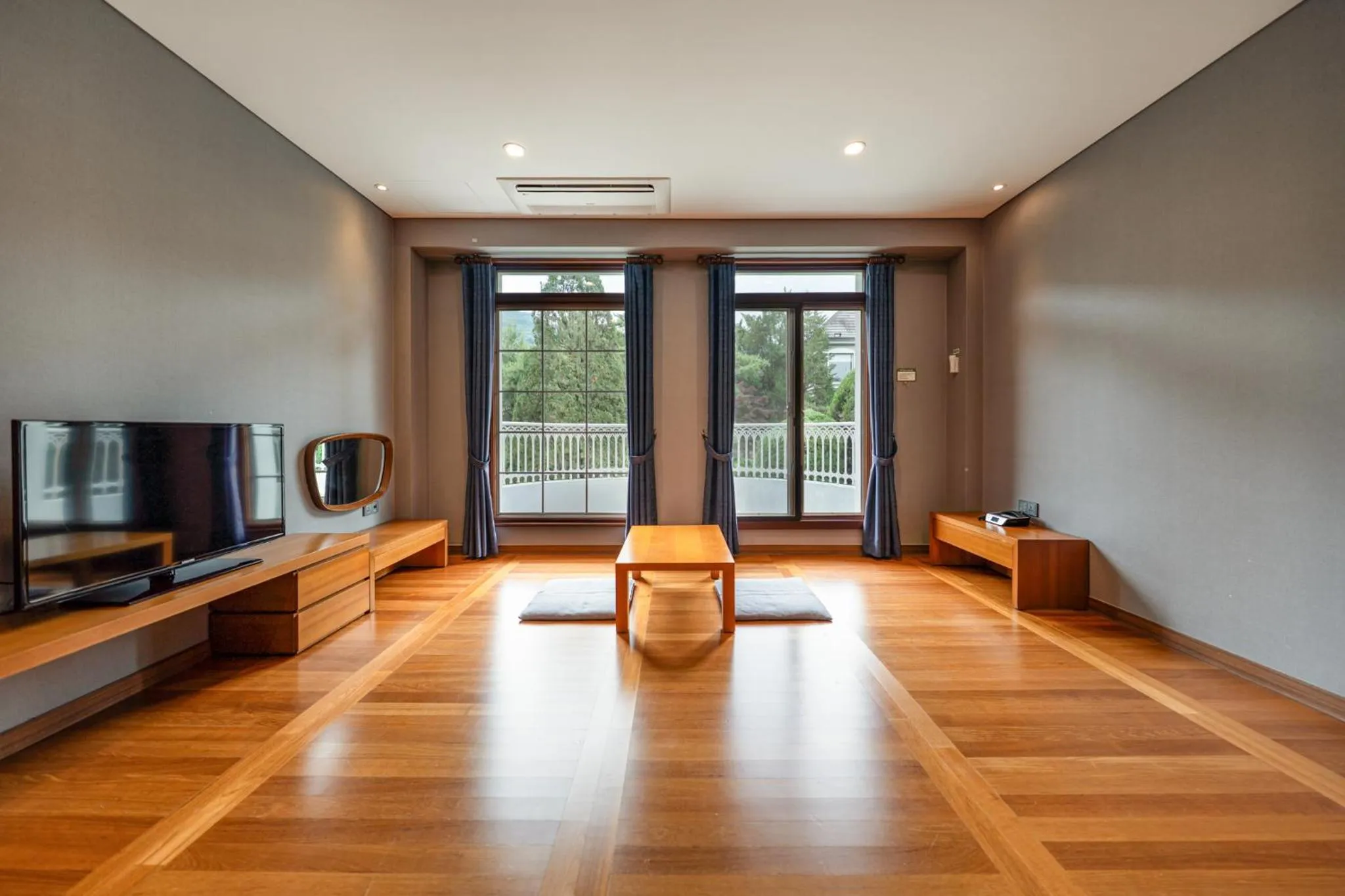 TV and multimedia in The Hill House Yangpyeong