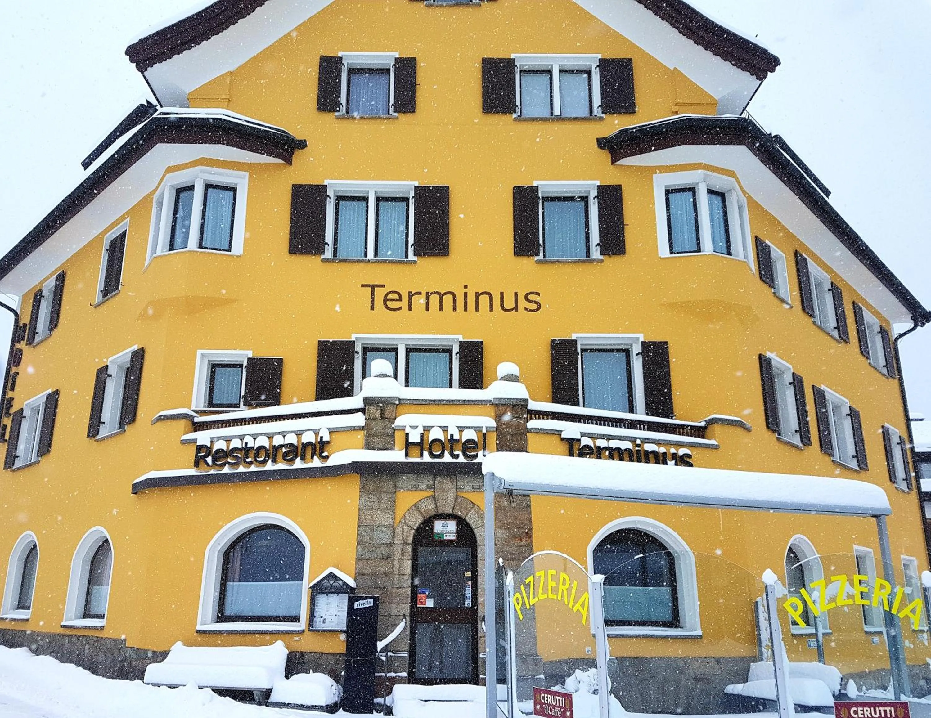 Facade/entrance in Hotel Terminus