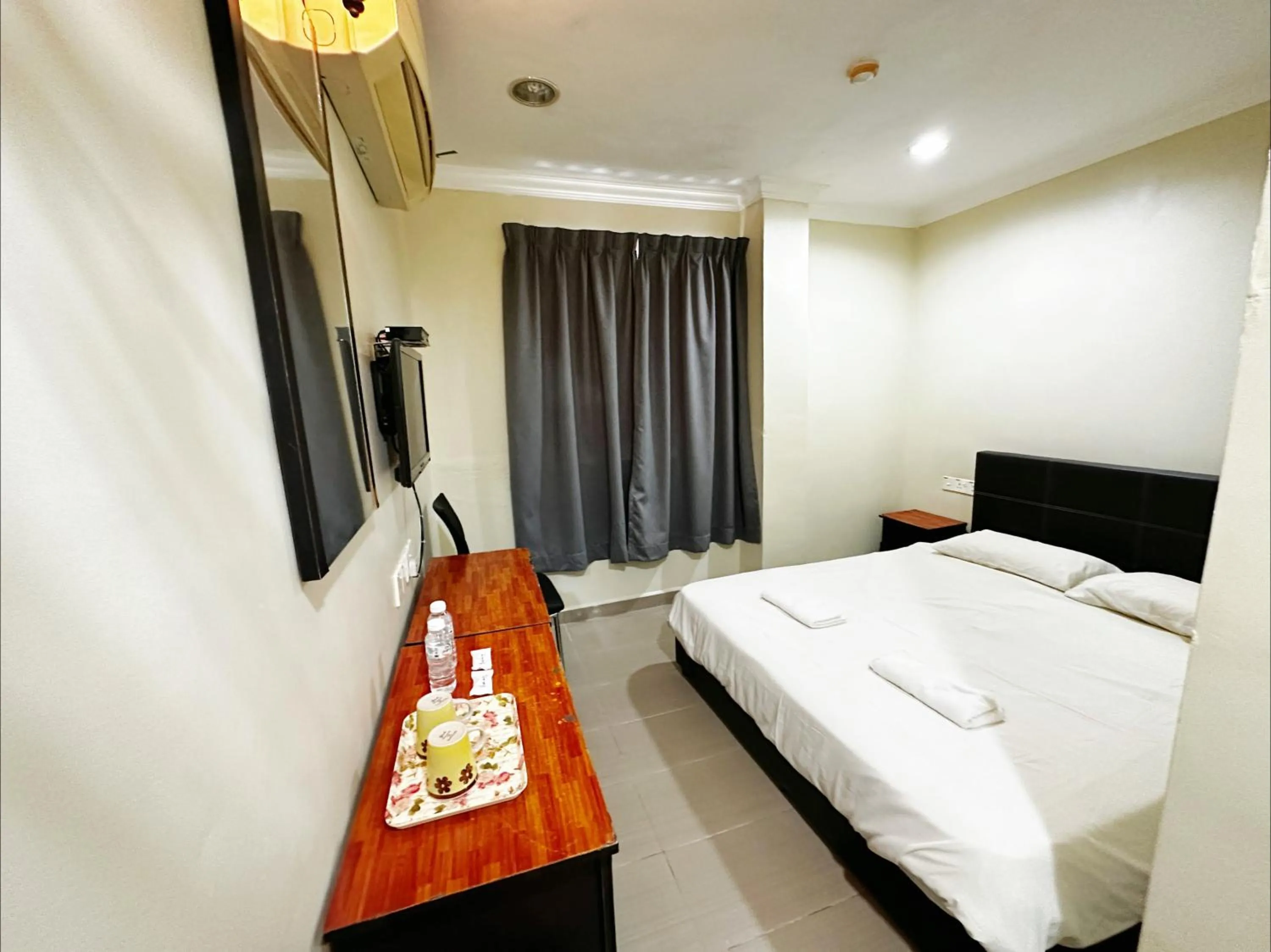 Bedroom, Bed in Hotel O Tasik Utama