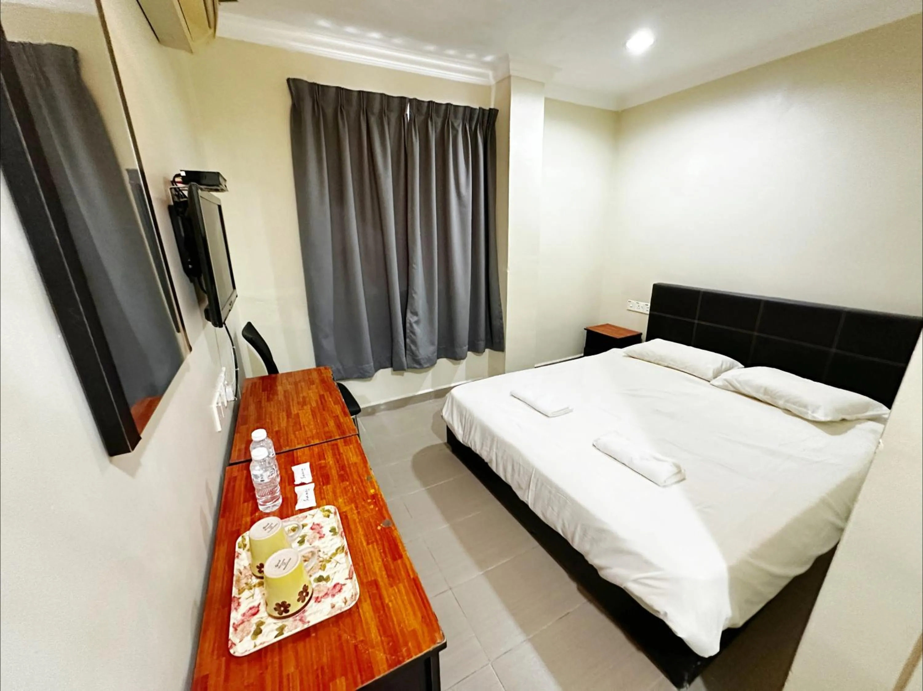 Bedroom, Bed in Hotel O Tasik Utama