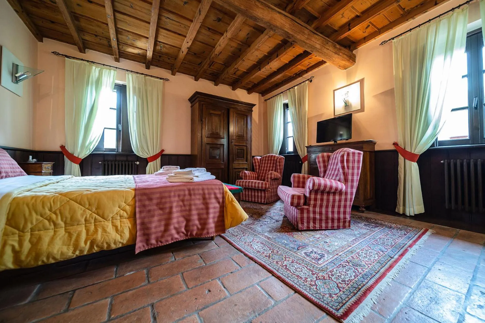 Photo of the whole room, Bed in La Locanda di Sant'Anna