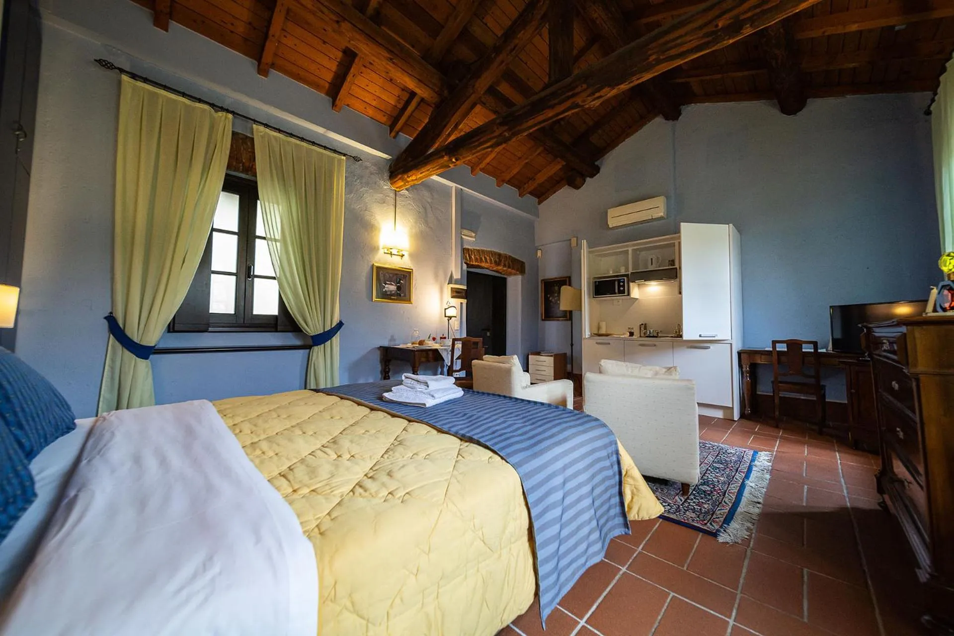 Photo of the whole room, Bed in La Locanda di Sant'Anna