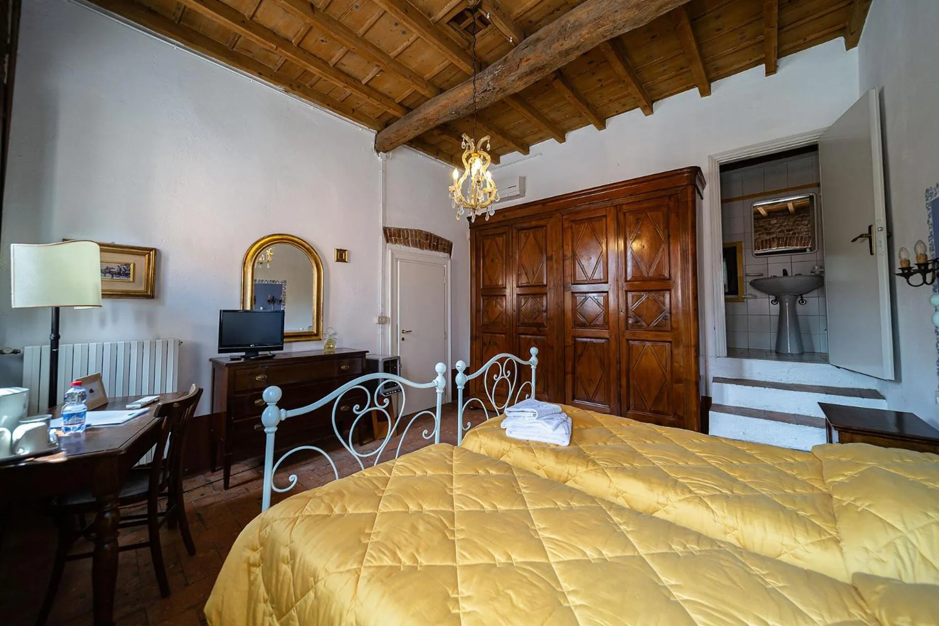 Photo of the whole room, Bed in La Locanda di Sant'Anna