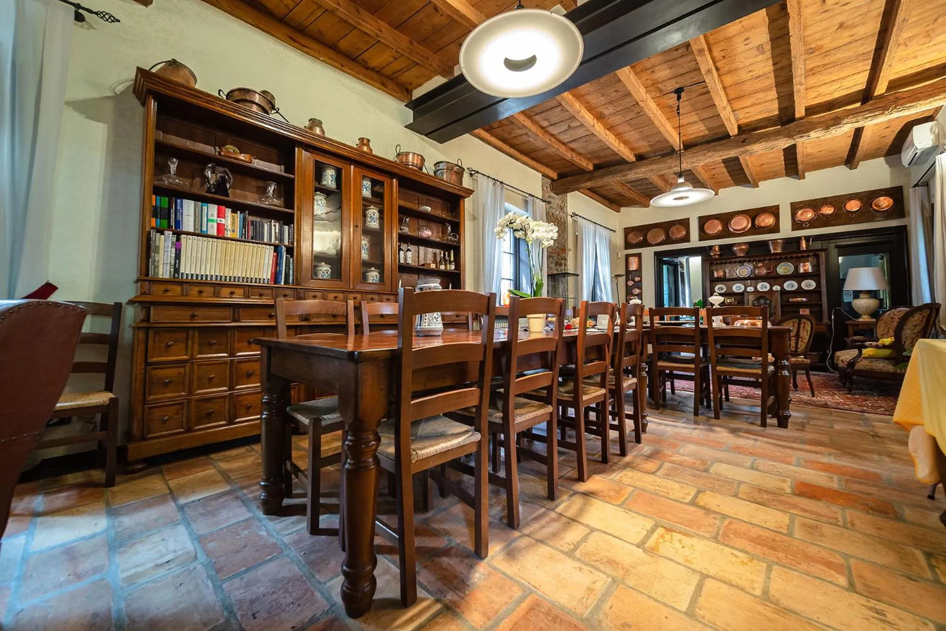 Communal lounge/ TV room in La Locanda di Sant'Anna