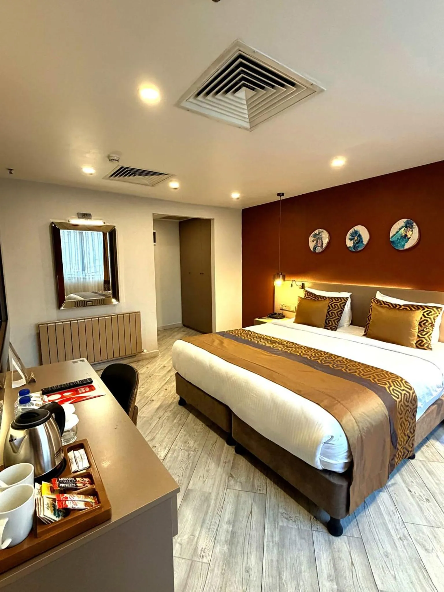 Photo of the whole room, Bed in Ayramin Deluxe Hotel Taksim