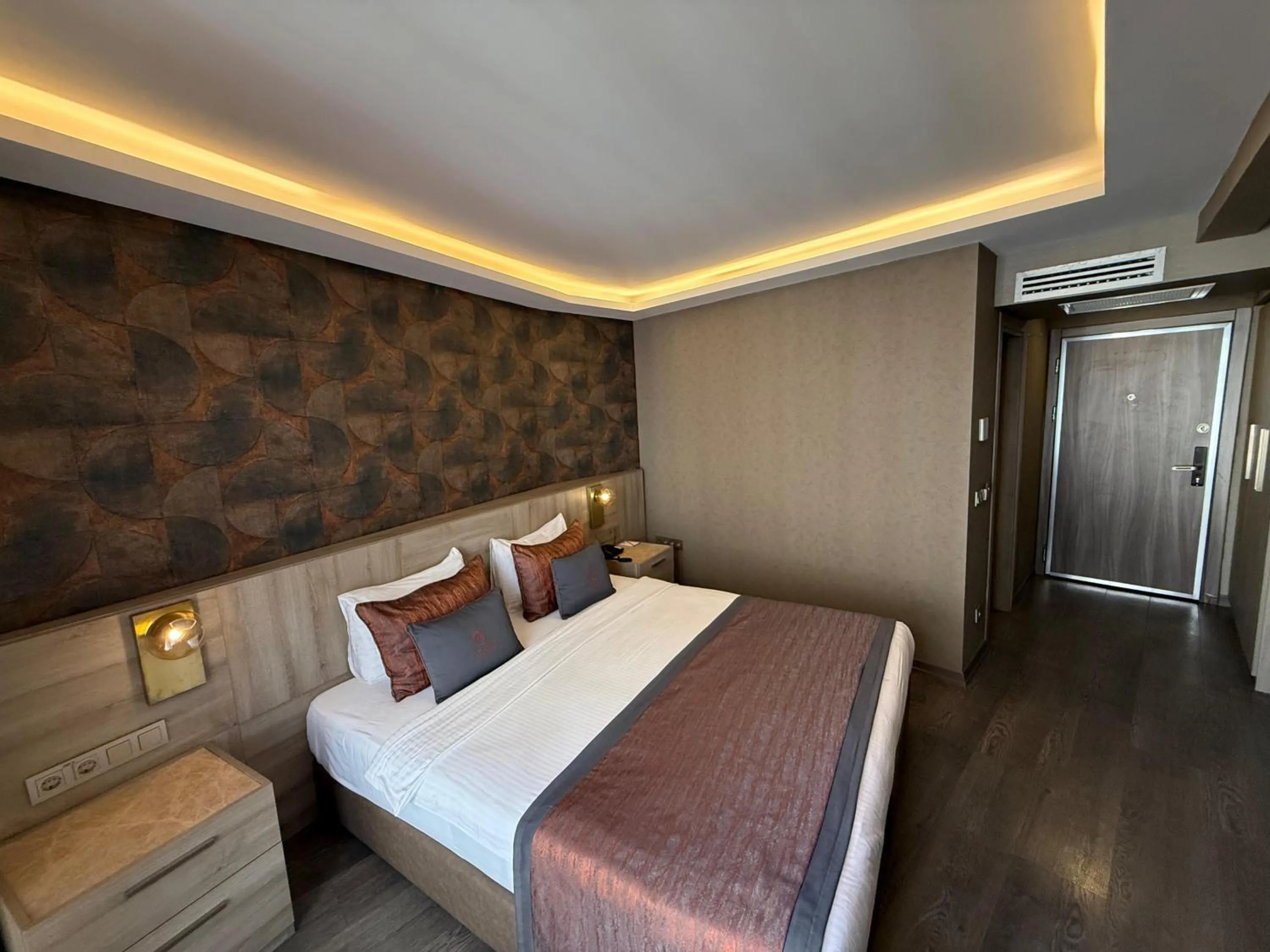 Bedroom, Bed in Ayramin Deluxe Hotel Taksim
