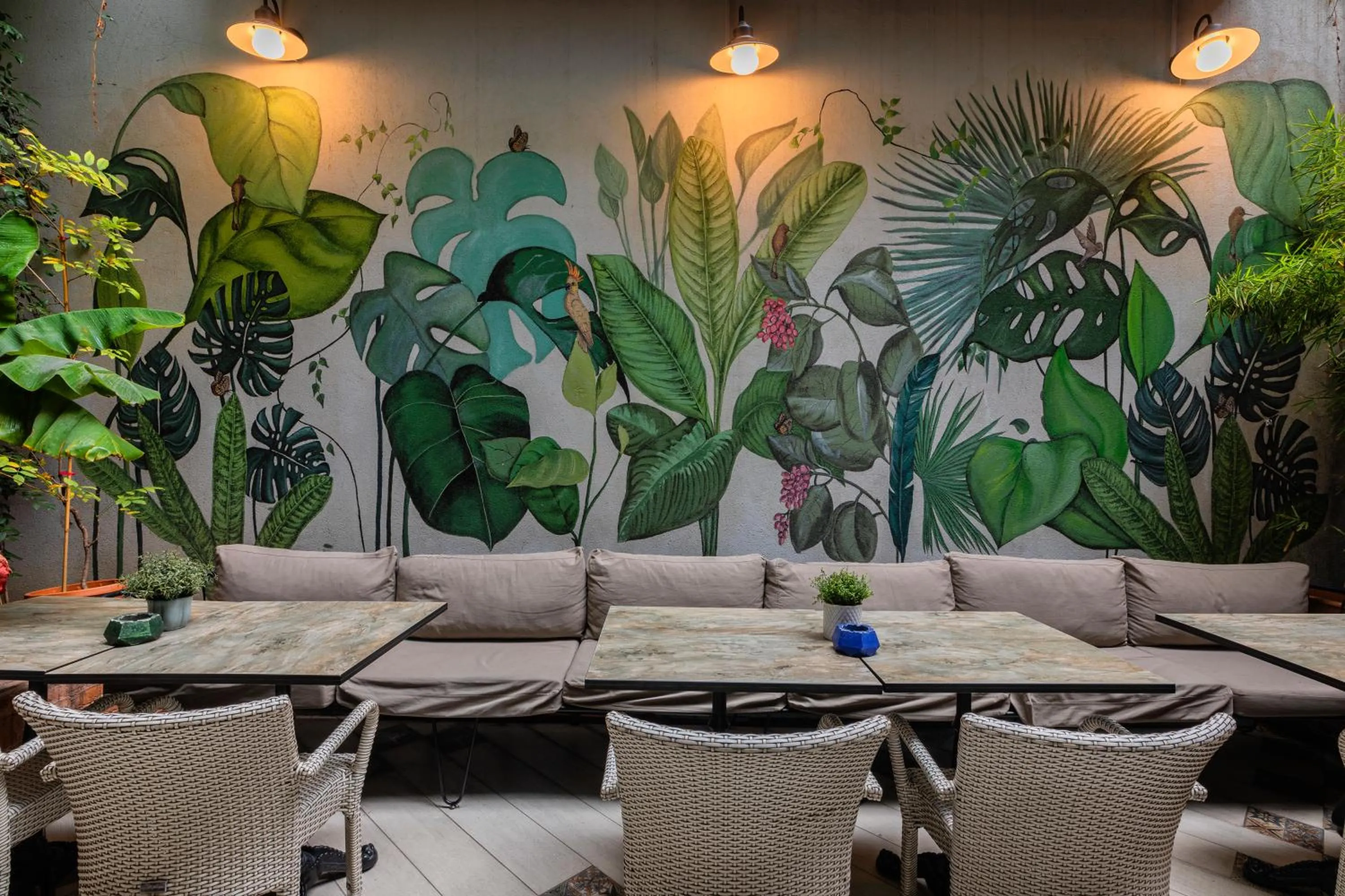 Garden in Ayramin Deluxe Hotel Taksim