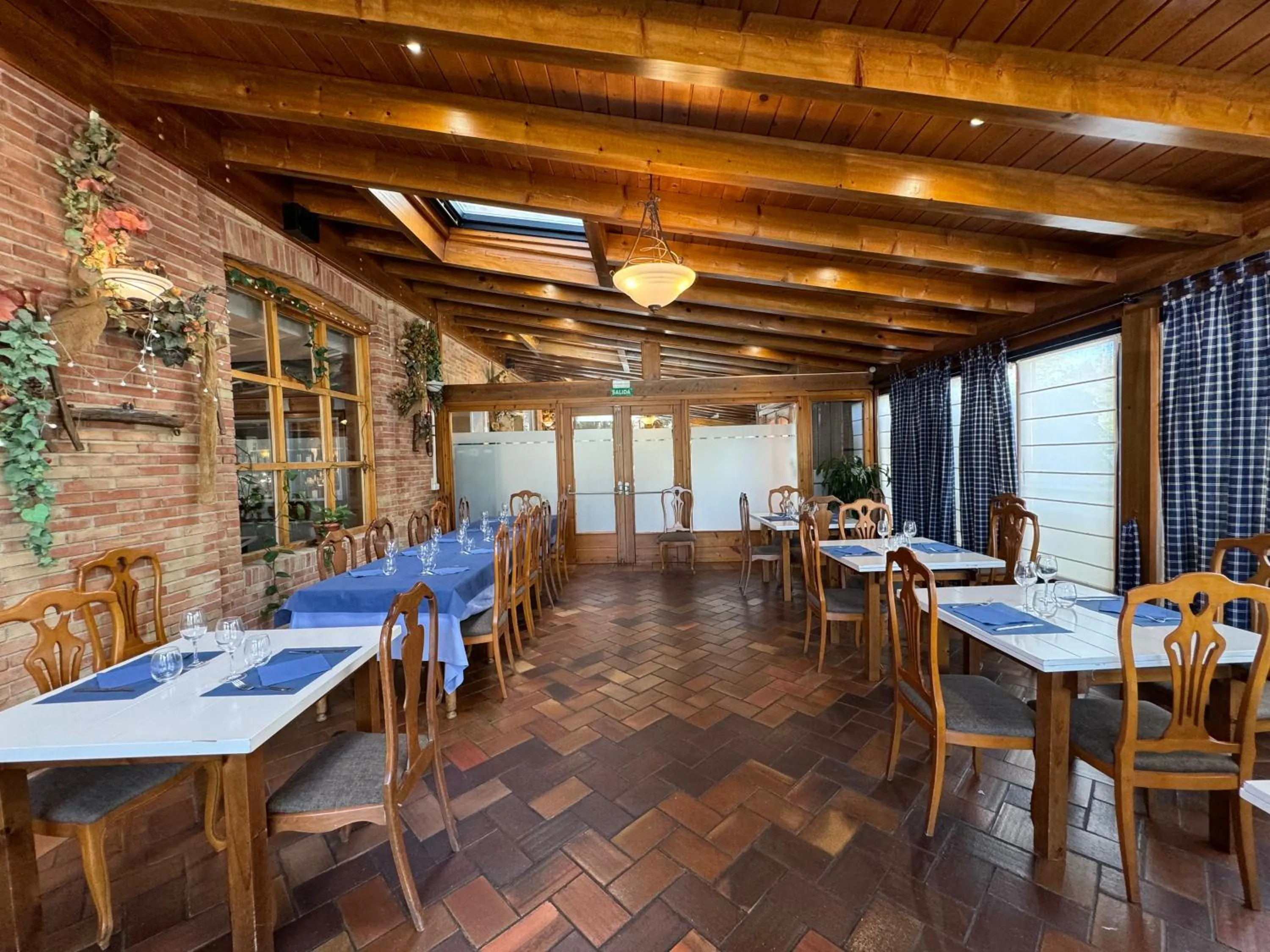 Restaurant/places to eat in Albergue Jakue