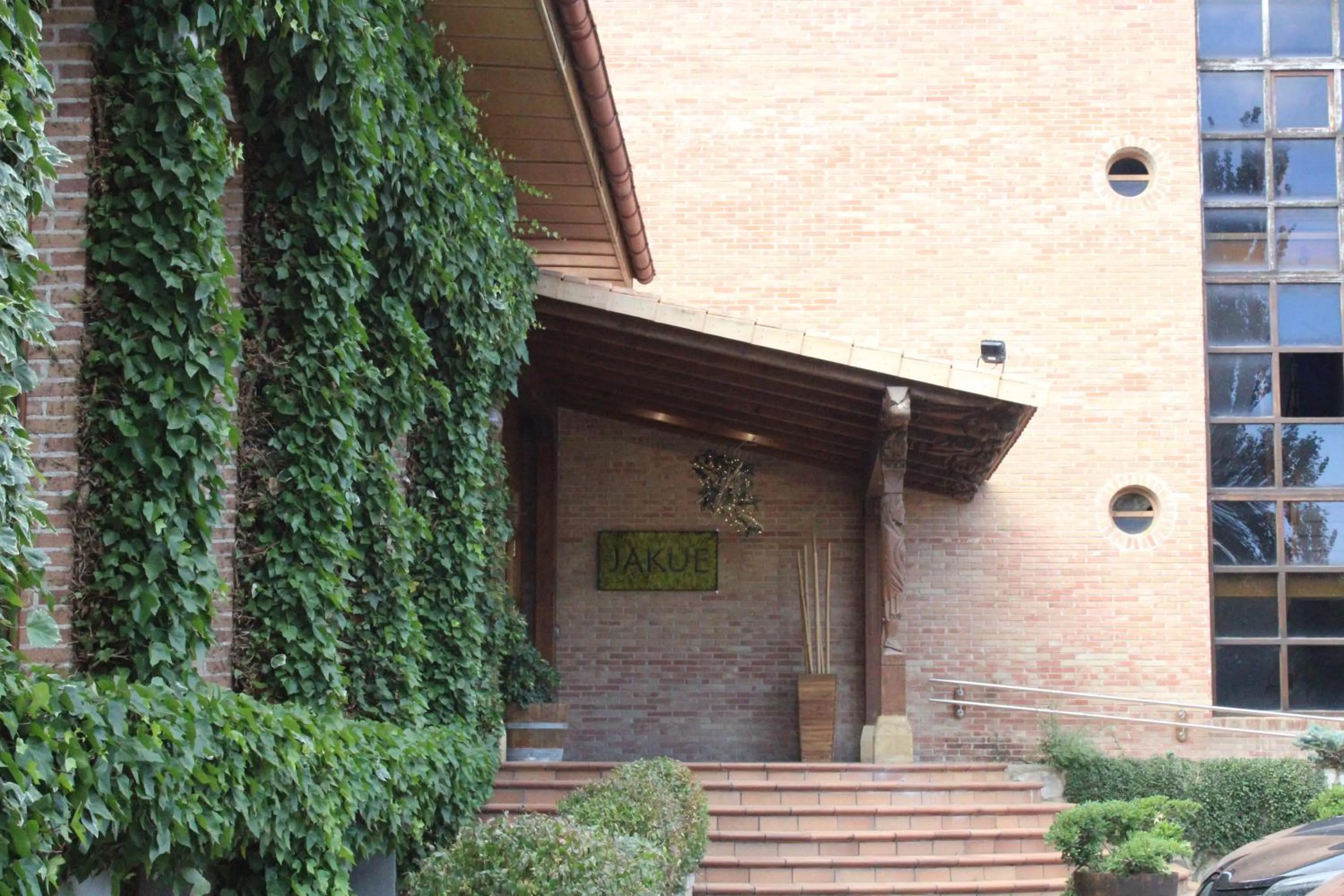 Property building in Albergue Jakue