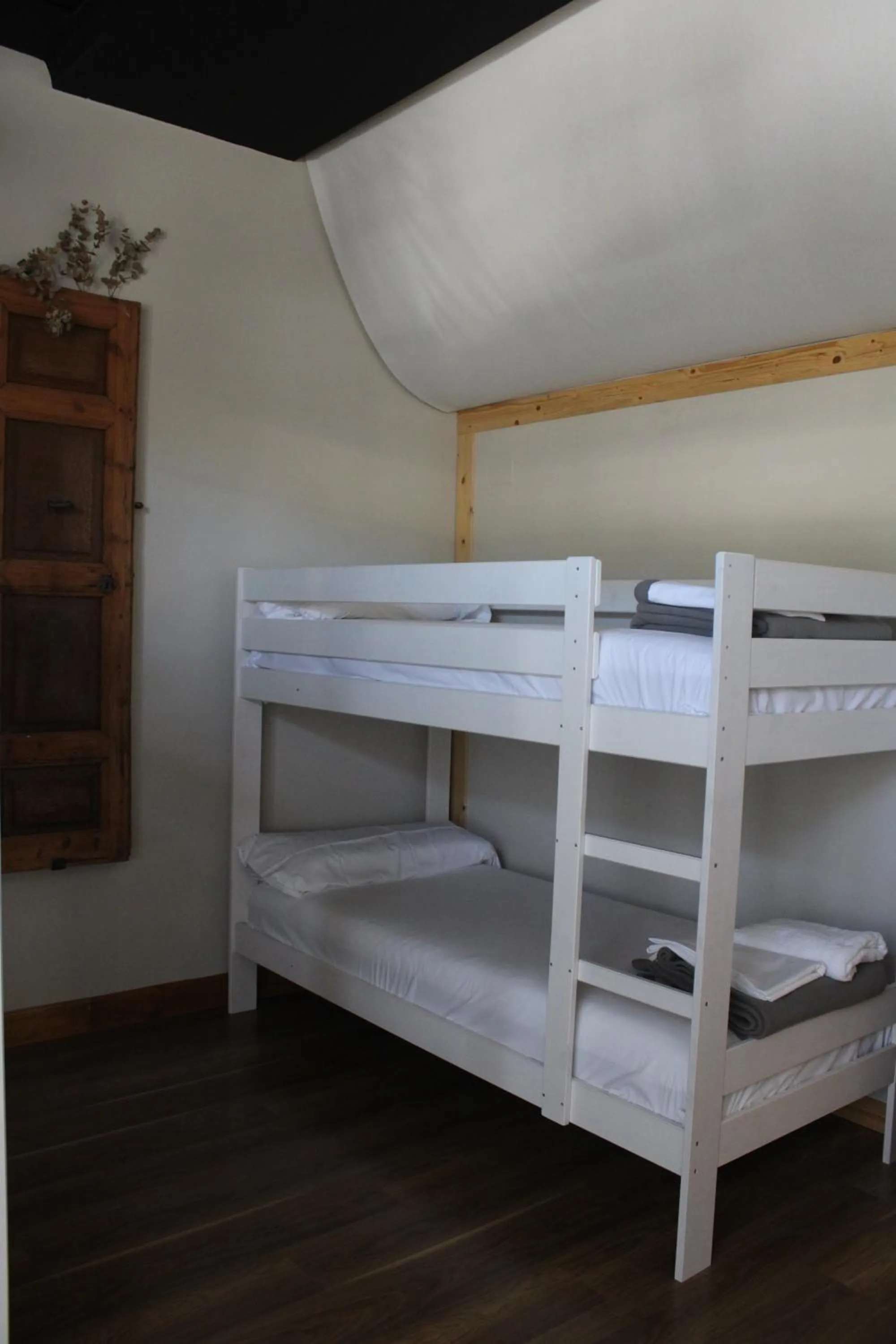 Bed in Albergue Jakue