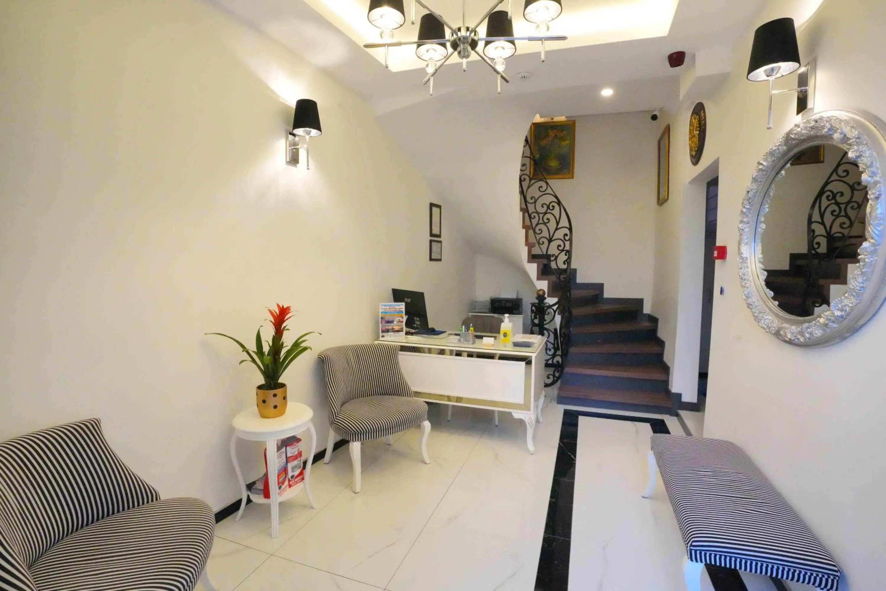 Lobby or reception in Violin Hotel Sultanahmet