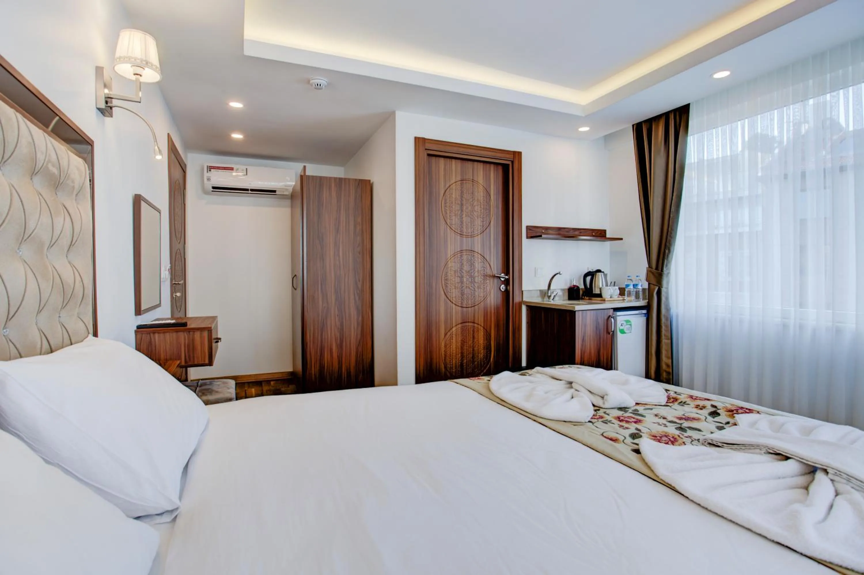 Shower, Bed in Violin Hotel Sultanahmet