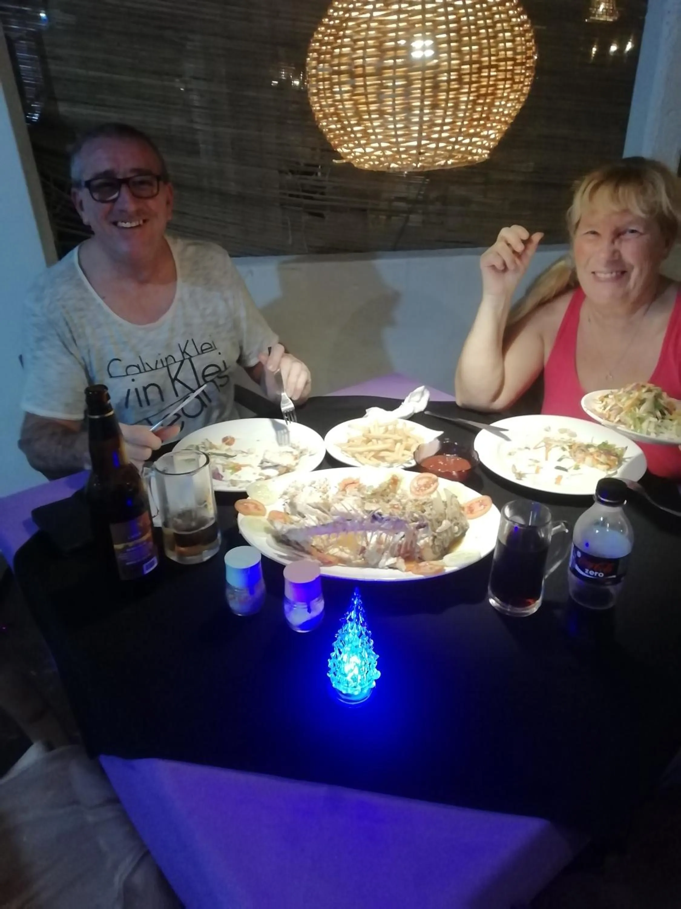 Restaurant/places to eat in Hotel Universal Beach