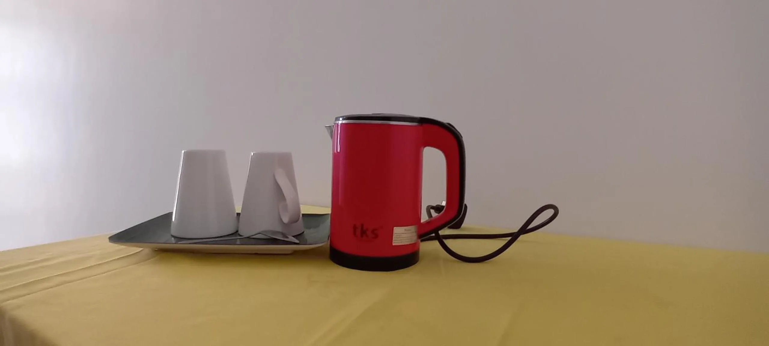 Coffee/tea facilities in Hotel Universal Beach