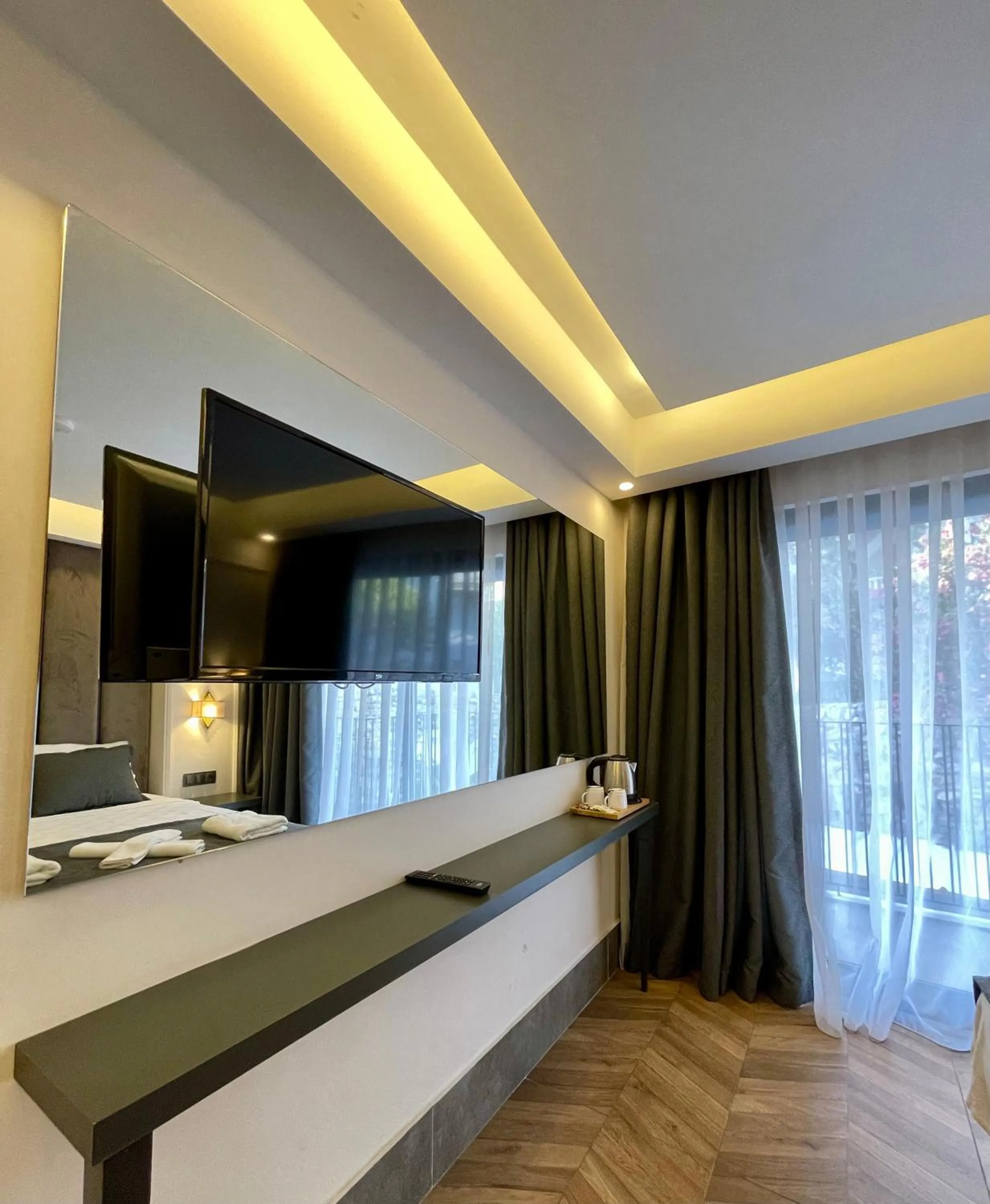 TV and multimedia, Bed in Brow City Kaş