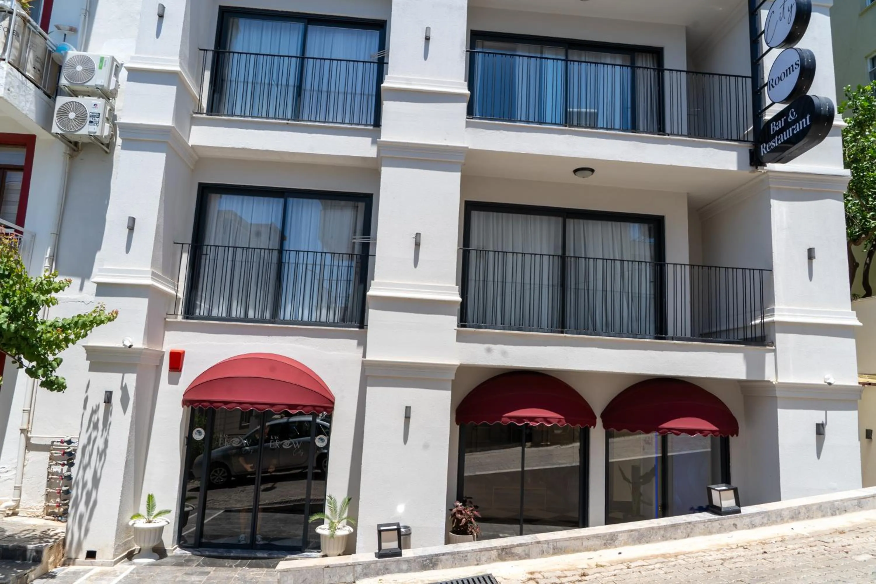 Property building in Brow City Kaş