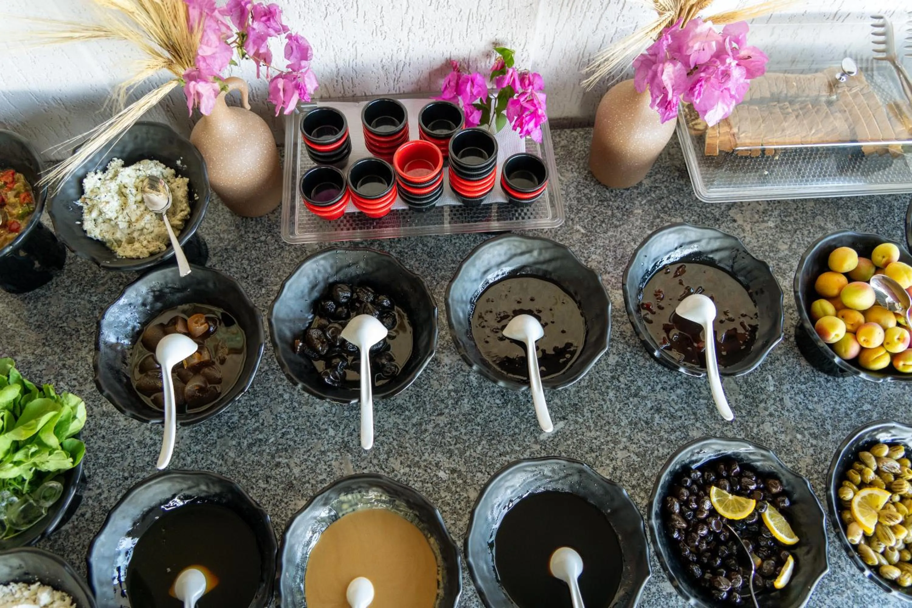 Food and drinks in Brow City Kaş