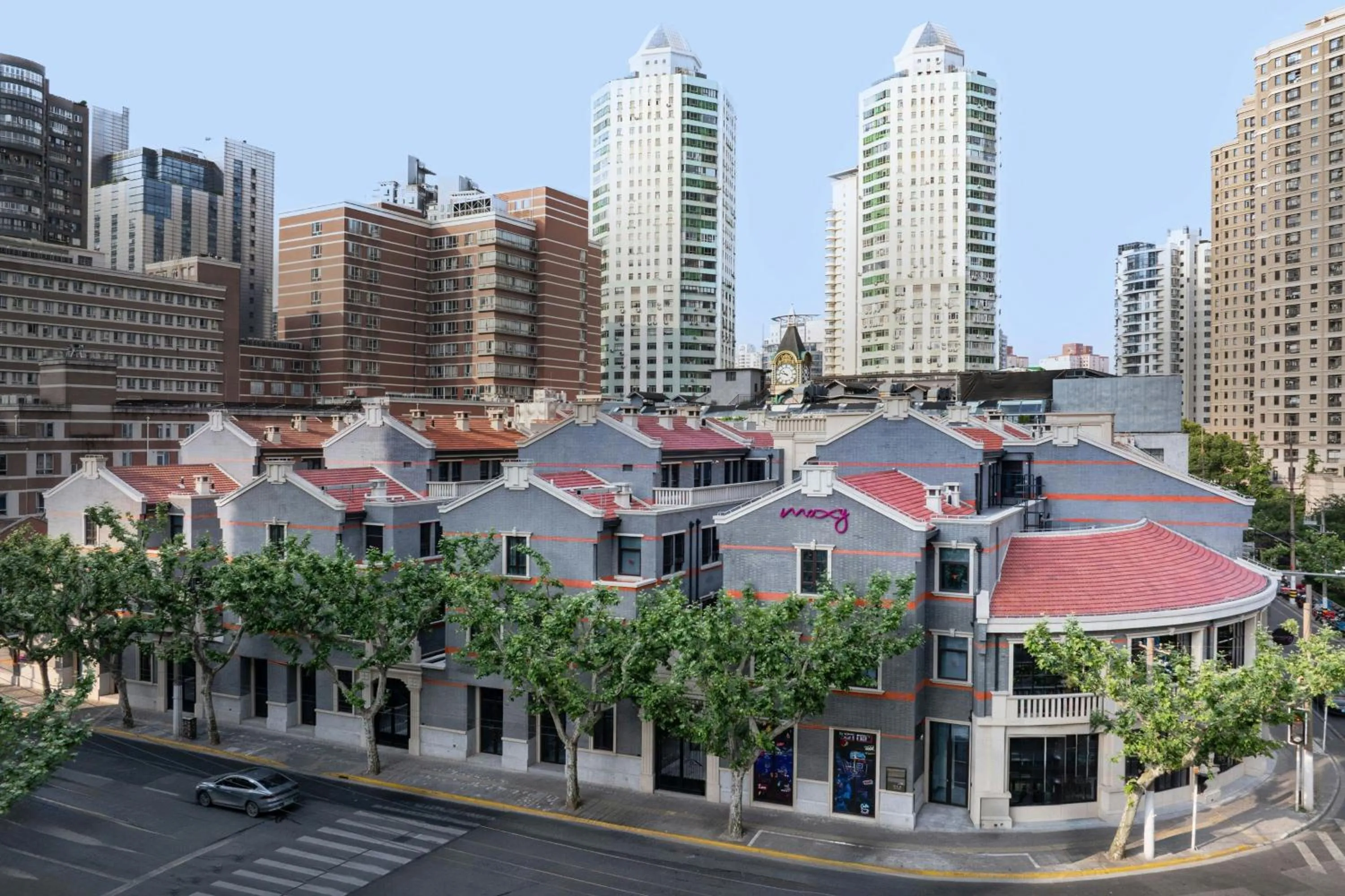 Property building in Moxy Shanghai Putuo