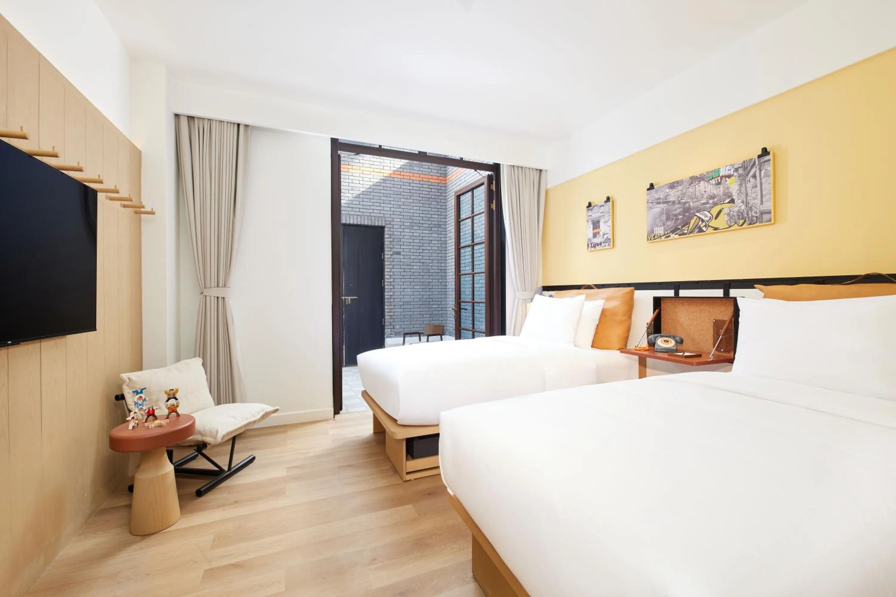 Bed in Moxy Shanghai Putuo