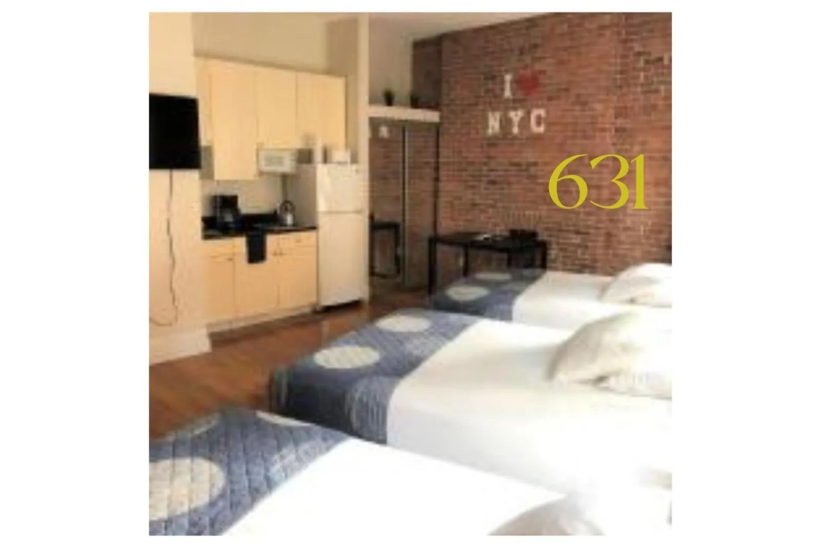 Bedroom, Bed in Studios Midtown Manhattan