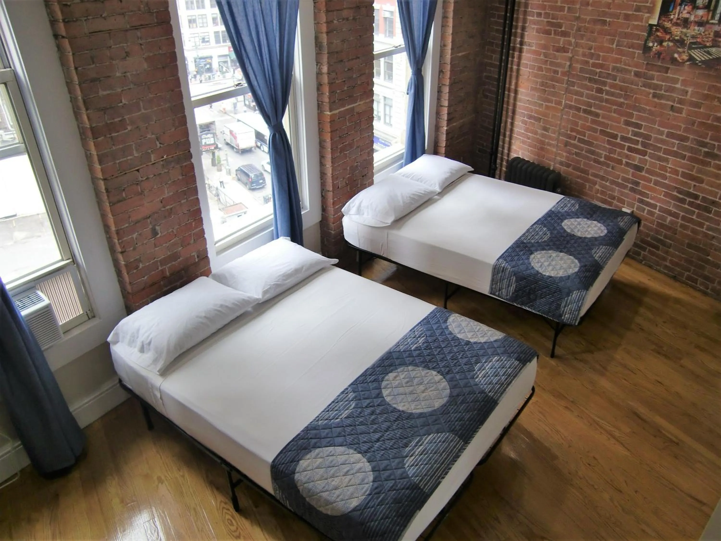 Bed in Studios Midtown Manhattan