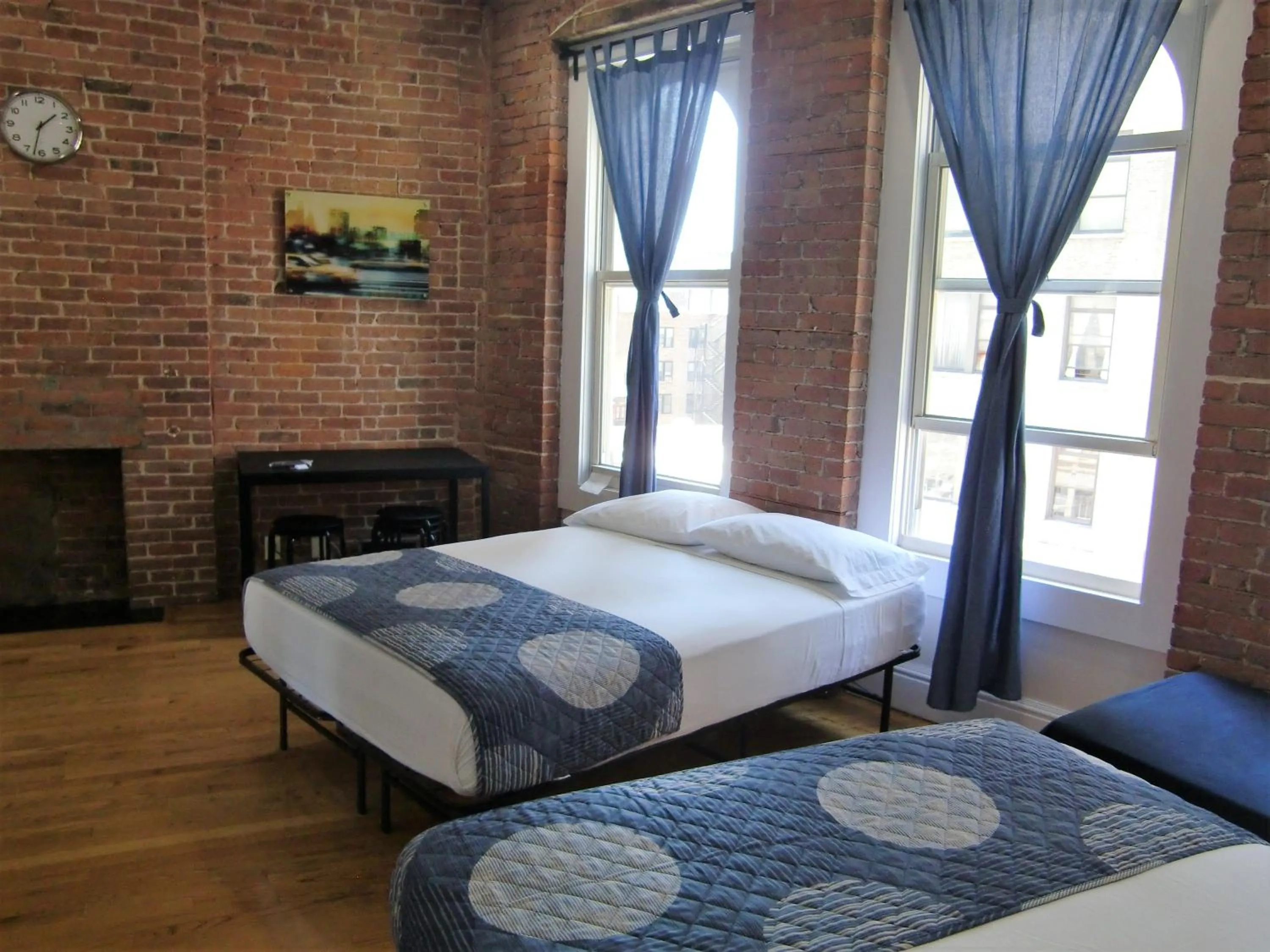 Bedroom, Bed in Studios Midtown Manhattan