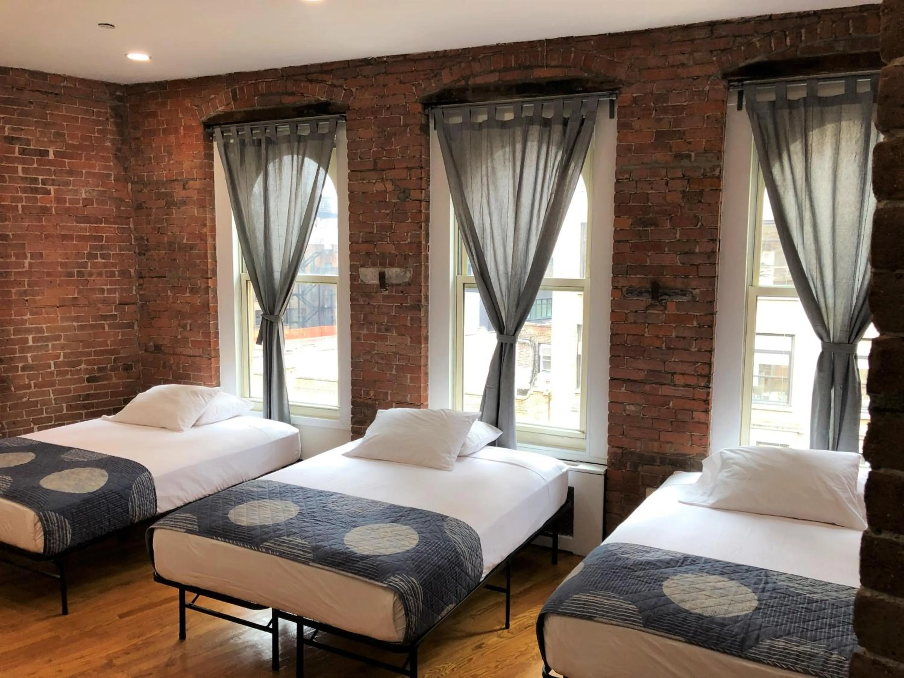 Bedroom, Bed in Studios Midtown Manhattan