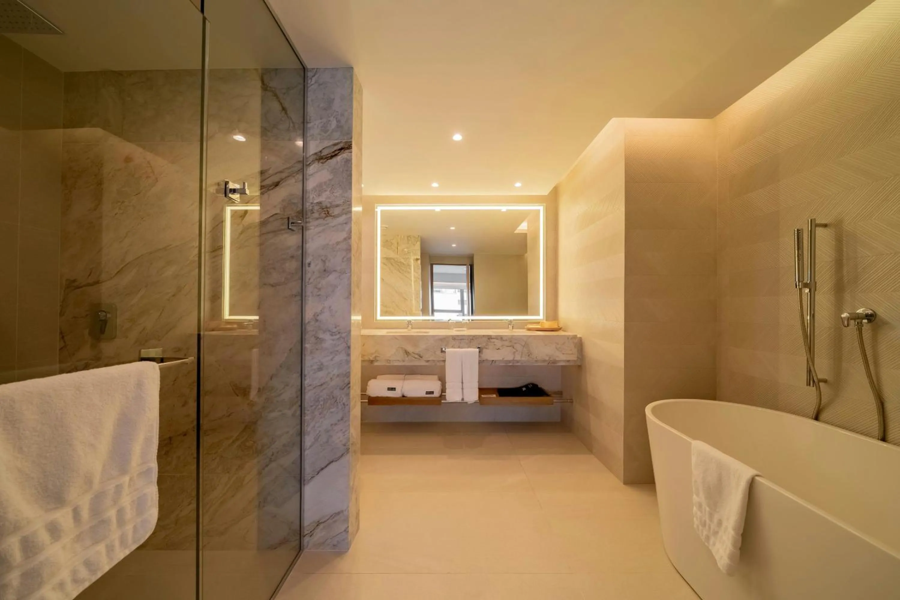 Bathroom, Bed in The Westin Sao Paulo