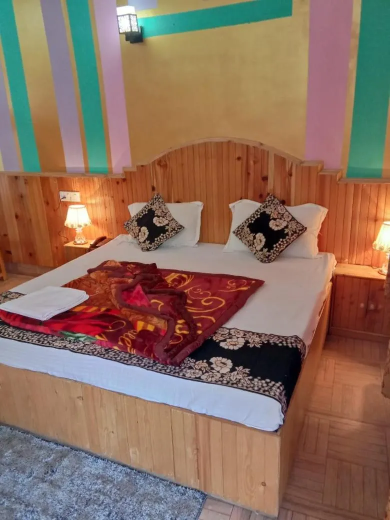 Hotel Hadimba Heights
