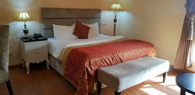Bed in Sandralia Hotel Limited, Abuja