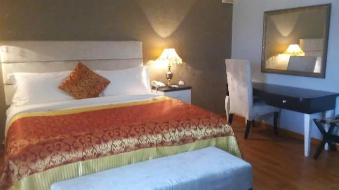 Bed in Sandralia Hotel Limited, Abuja