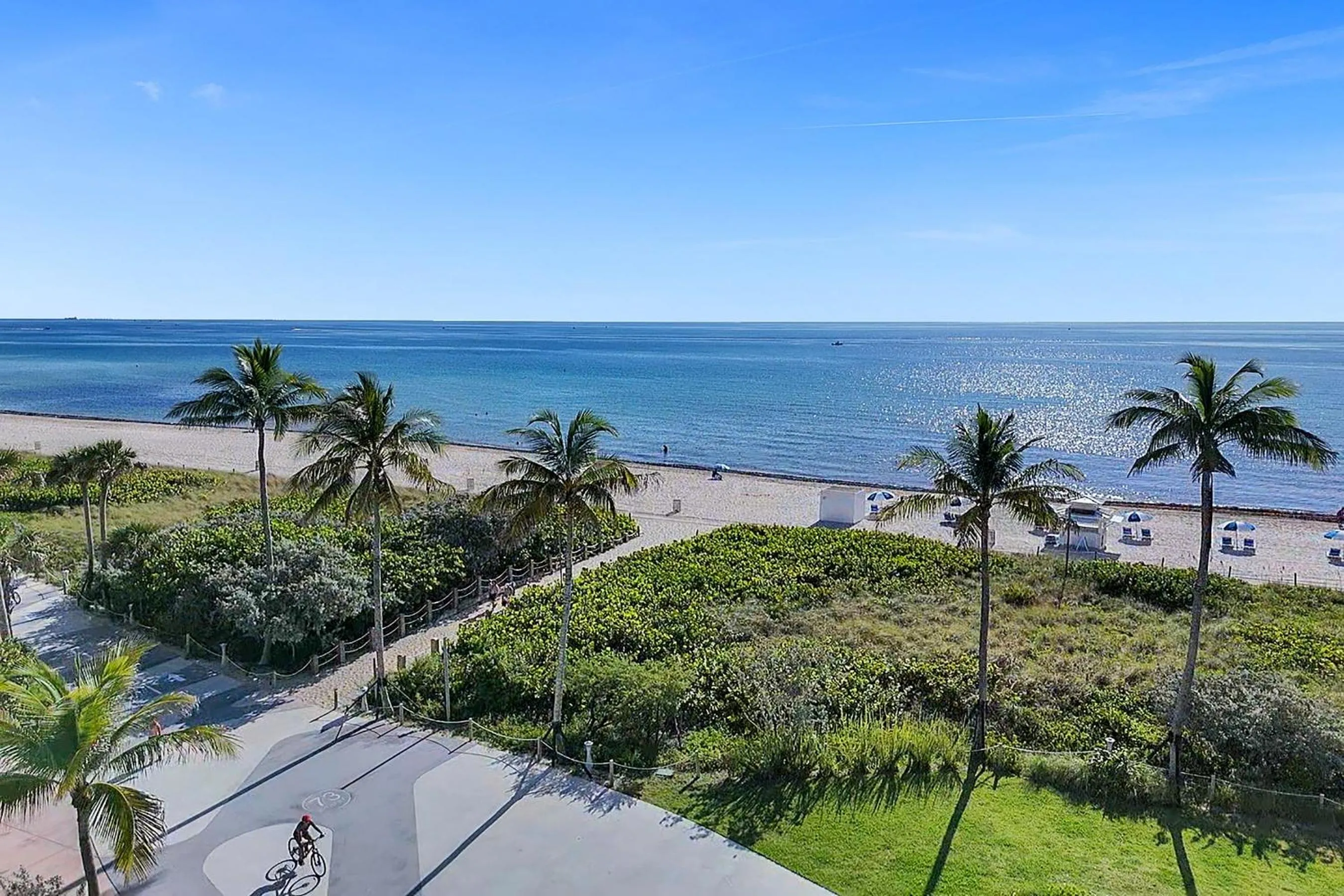 Beach in 72 Park by Nomada Residences
