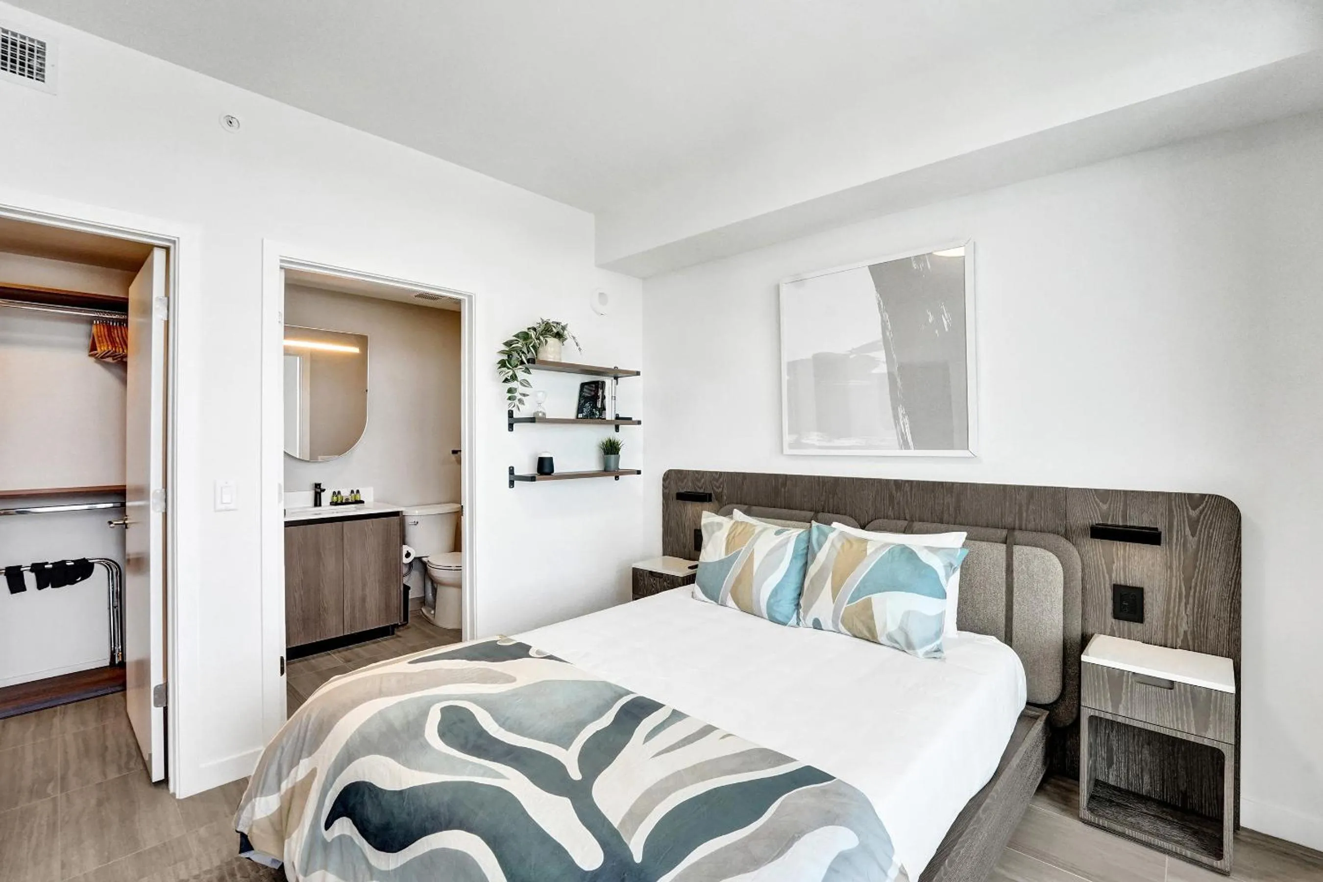 Bedroom, Bed in 72 Park by Nomada Residences