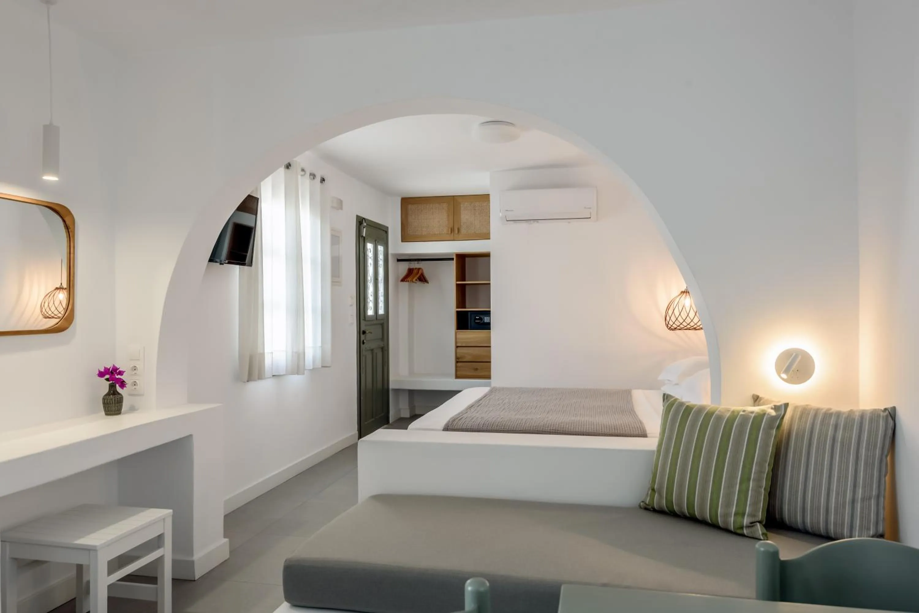 Bed in Nissia Kamares