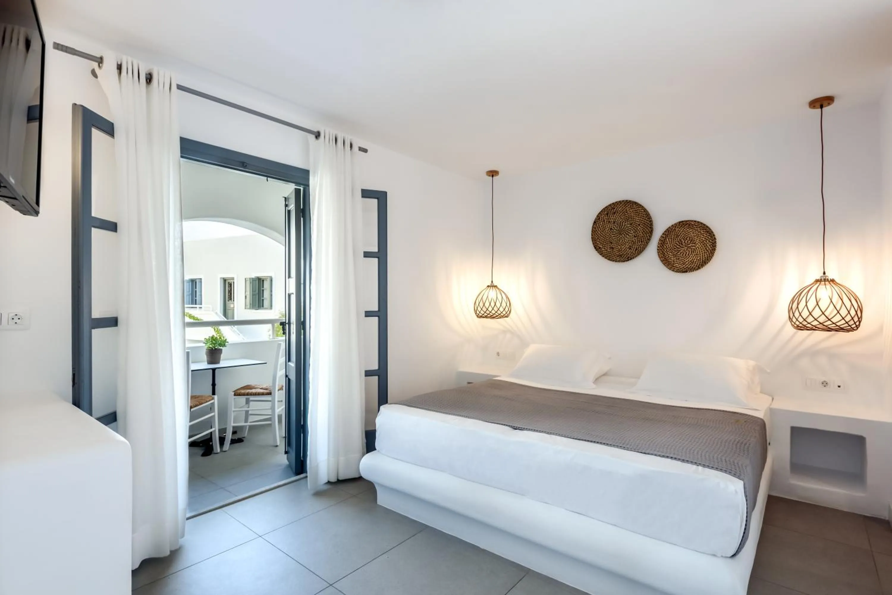 Bed in Nissia Kamares