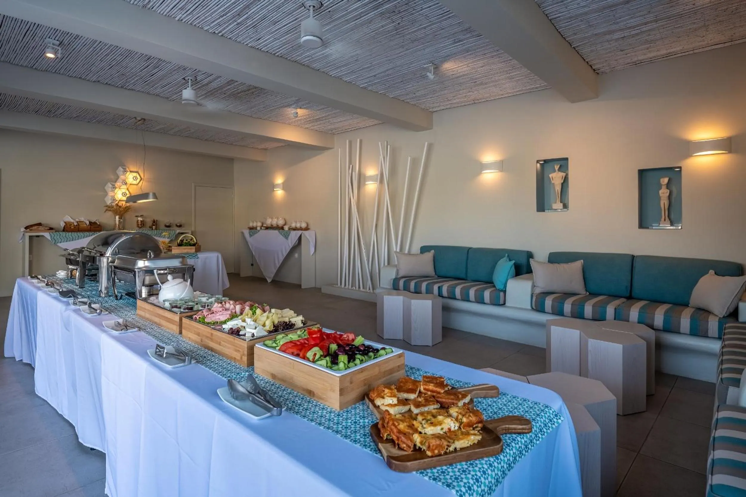 Buffet breakfast in Nissia Kamares