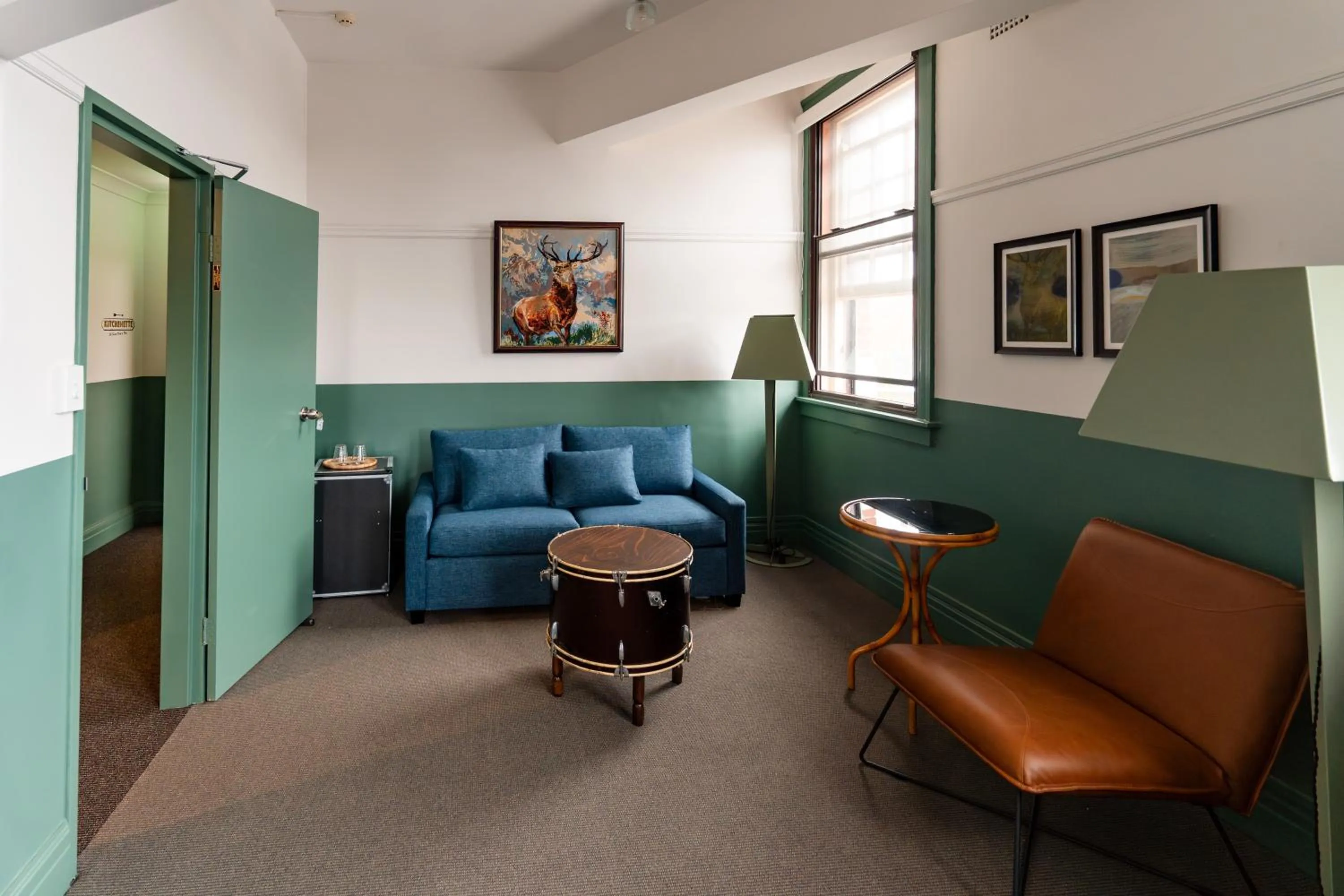 Living room in Courthouse Hotel