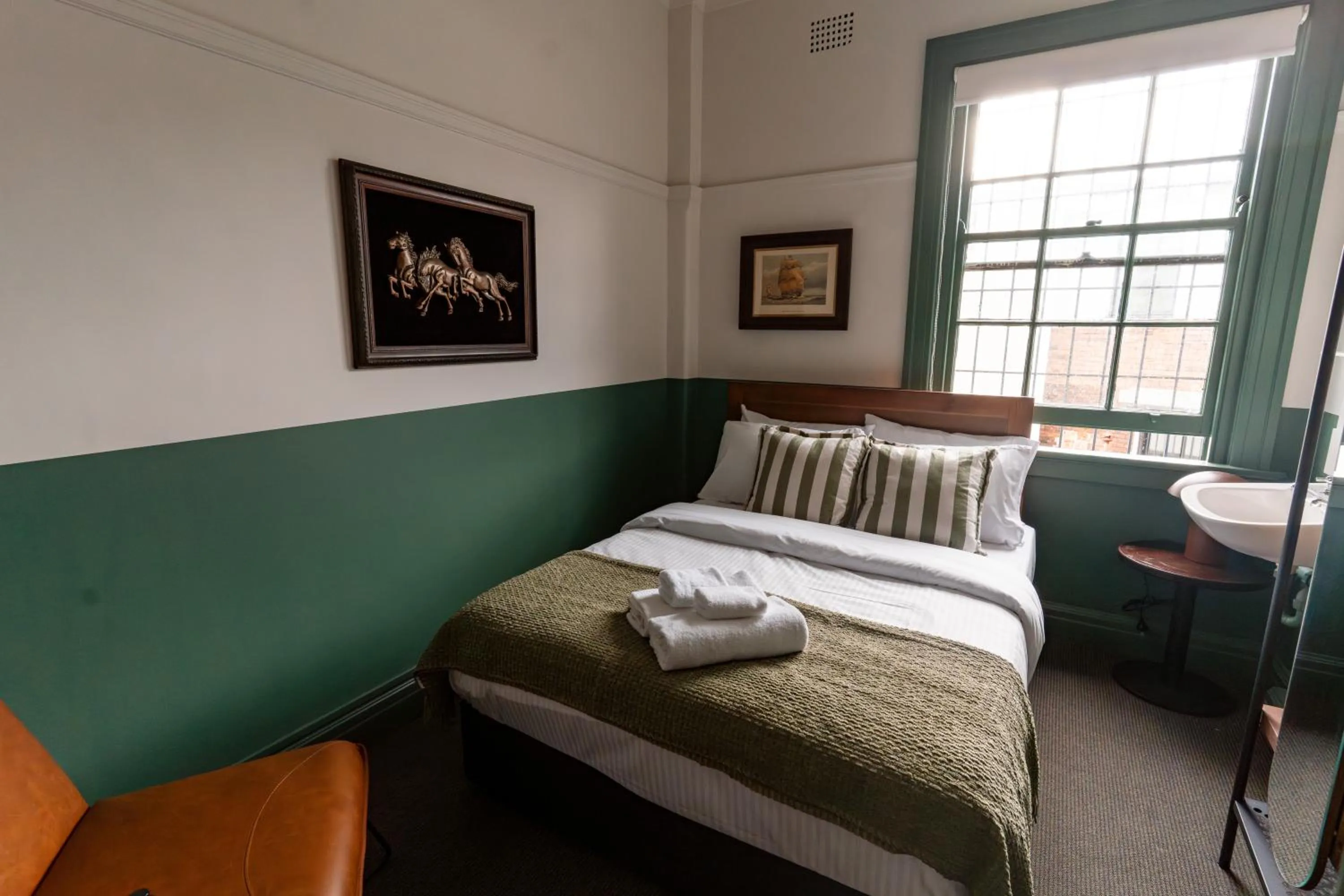 Bed in Courthouse Hotel