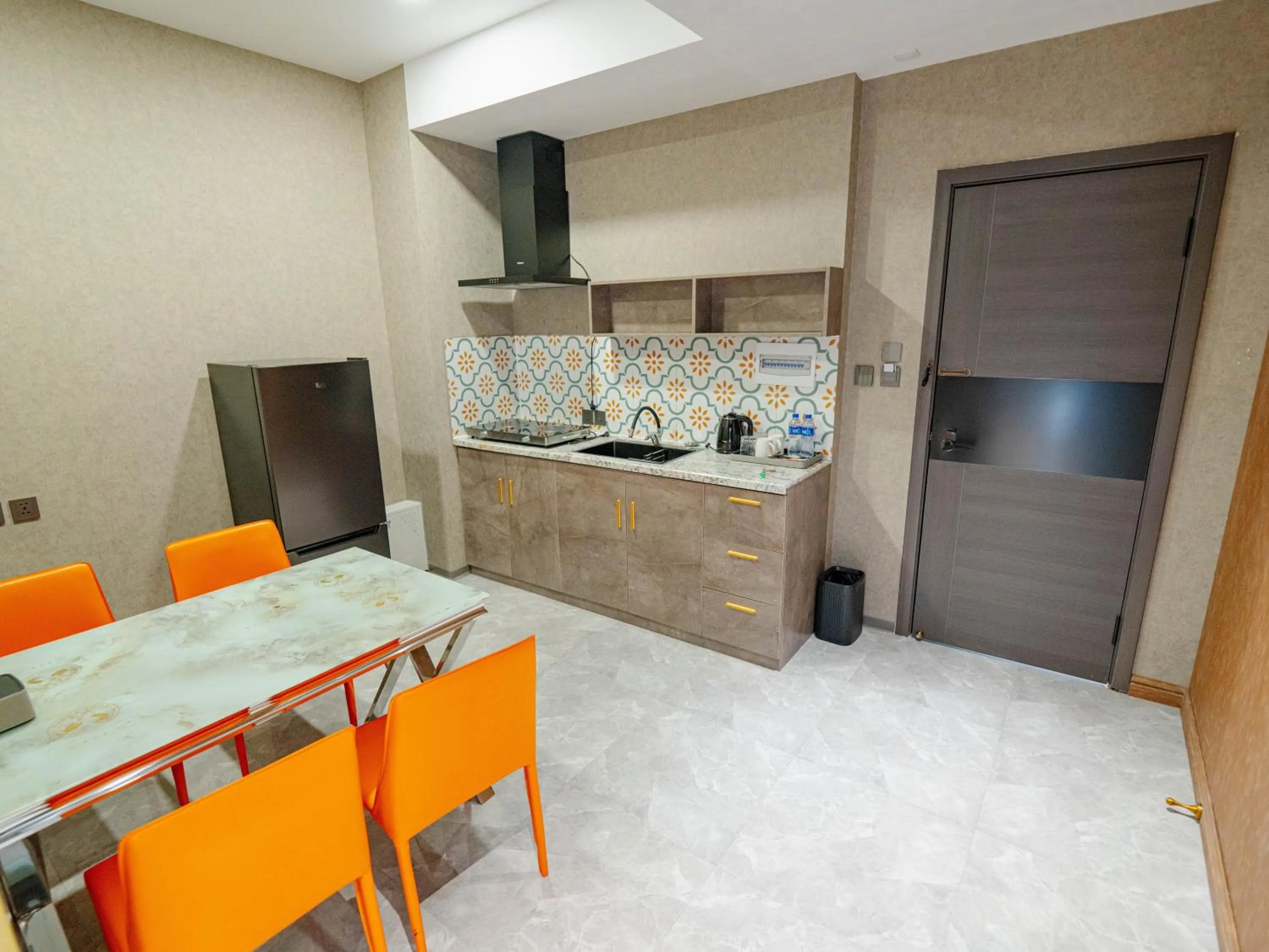 Kitchen or kitchenette in Bojon Hotel Ulaanbaatar - Soyolj Mall