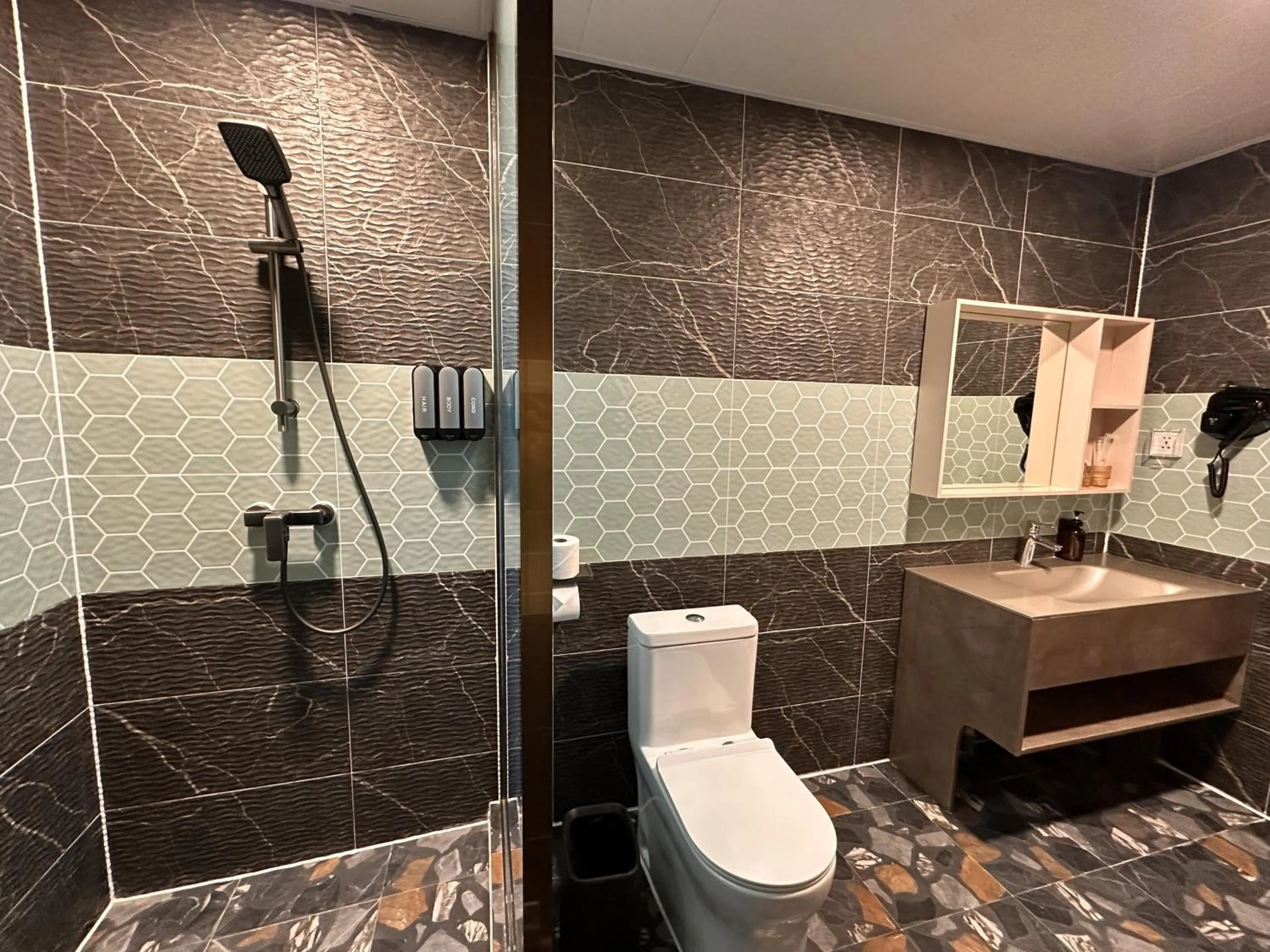 Bathroom in Bojon Hotel Ulaanbaatar - Soyolj Mall